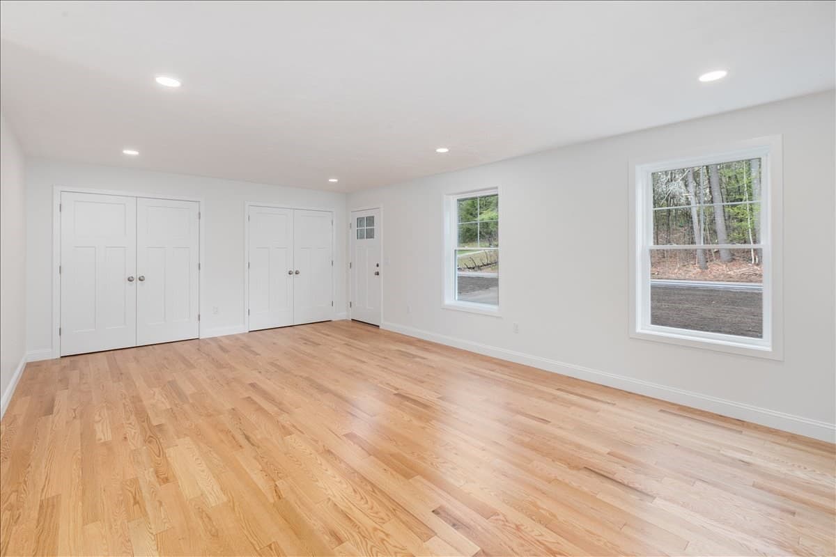 Single Family Residence at 1152 Bridge St, Pelham NH 03076, Pelham, photo 6 of 40