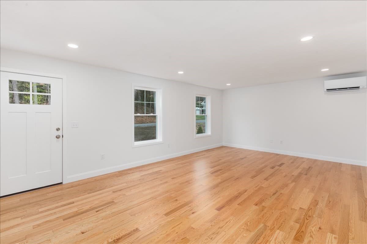 Single Family Residence at 1152 Bridge St, Pelham NH 03076, Pelham, photo 7 of 40