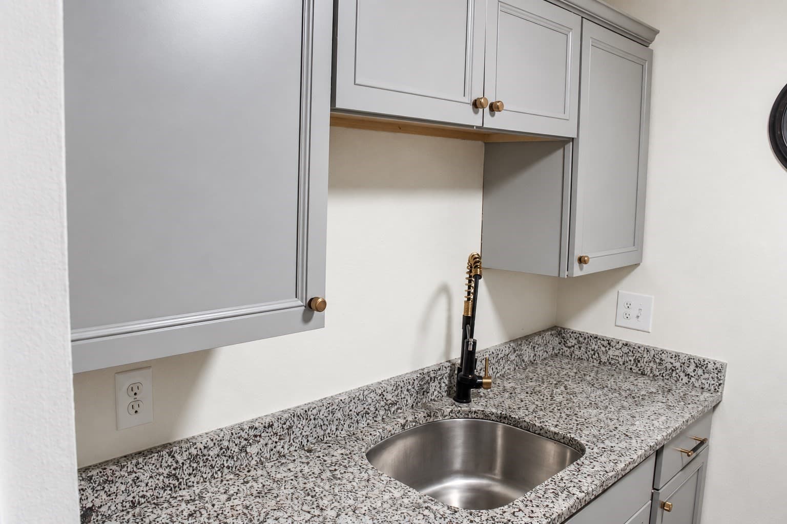 Condominium at 119 Grove Street # 245, Rockland MA 02370, Rockland, photo 10 of 37