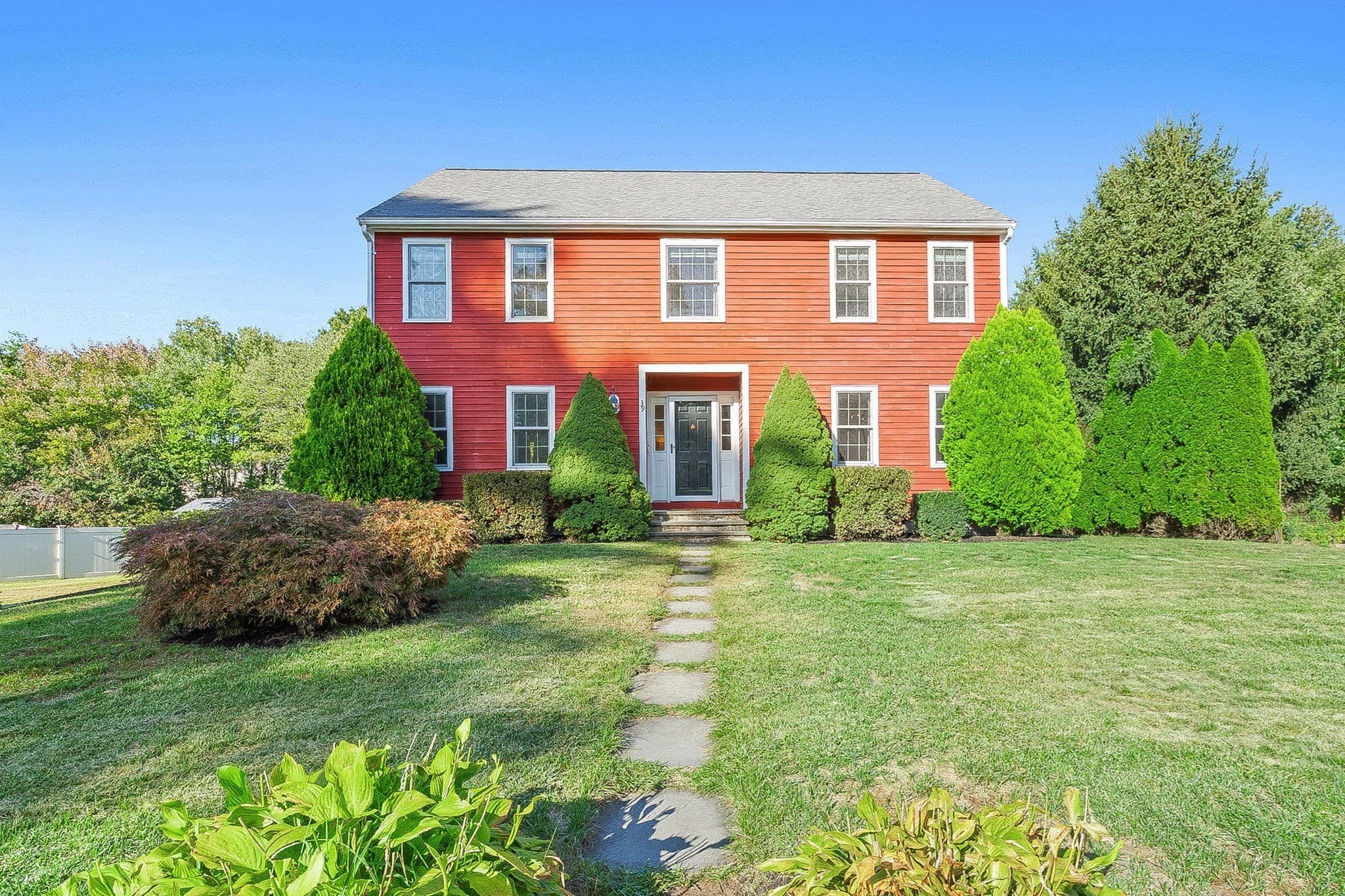 39 Harriman Road, Hudson MA 01749