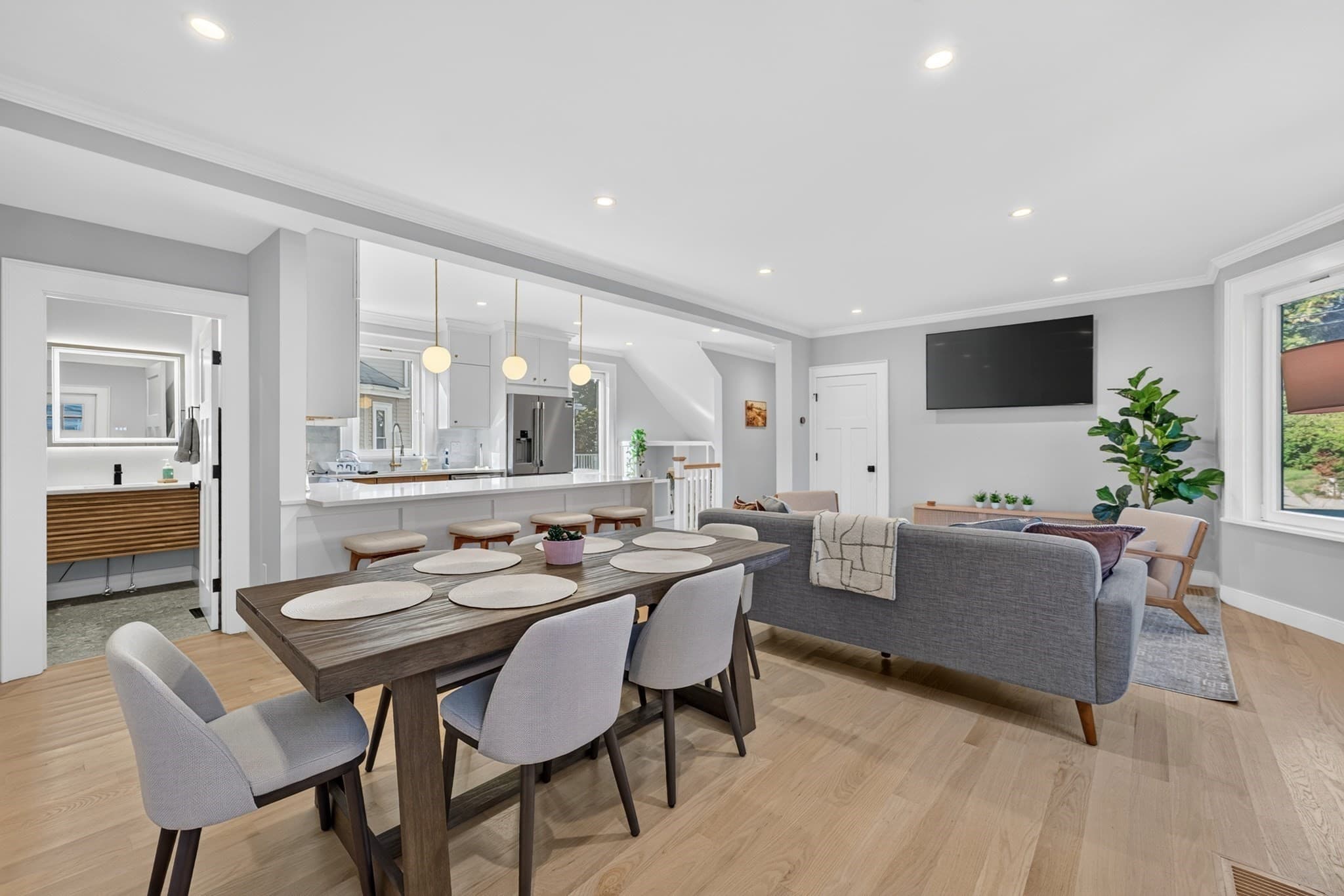 Condominium at 66 Farquhar # 1, Boston MA 02131, Boston, photo 7 of 41