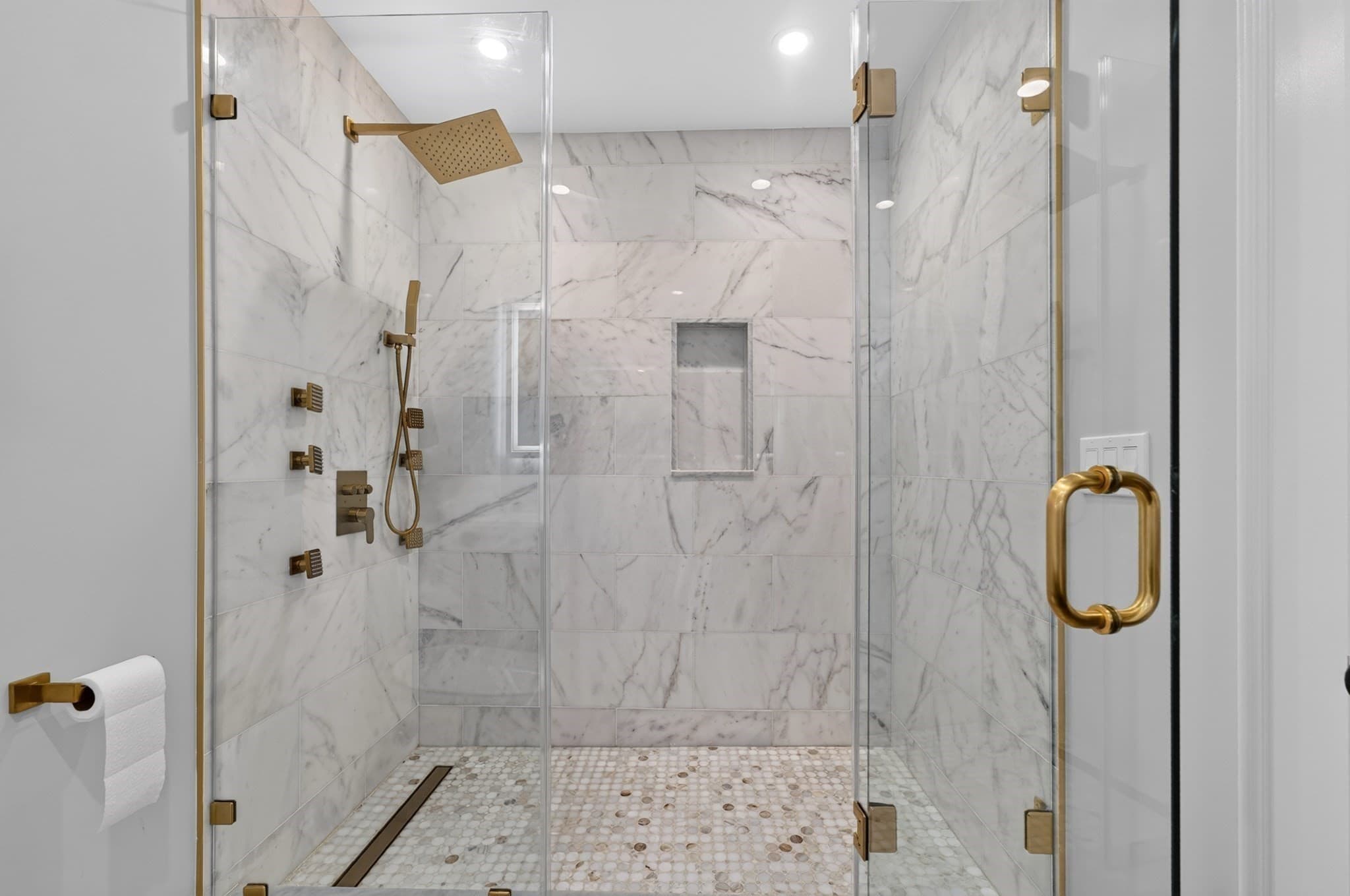 Condominium at 66 Farquhar # 1, Boston MA 02131, Boston, photo 28 of 41