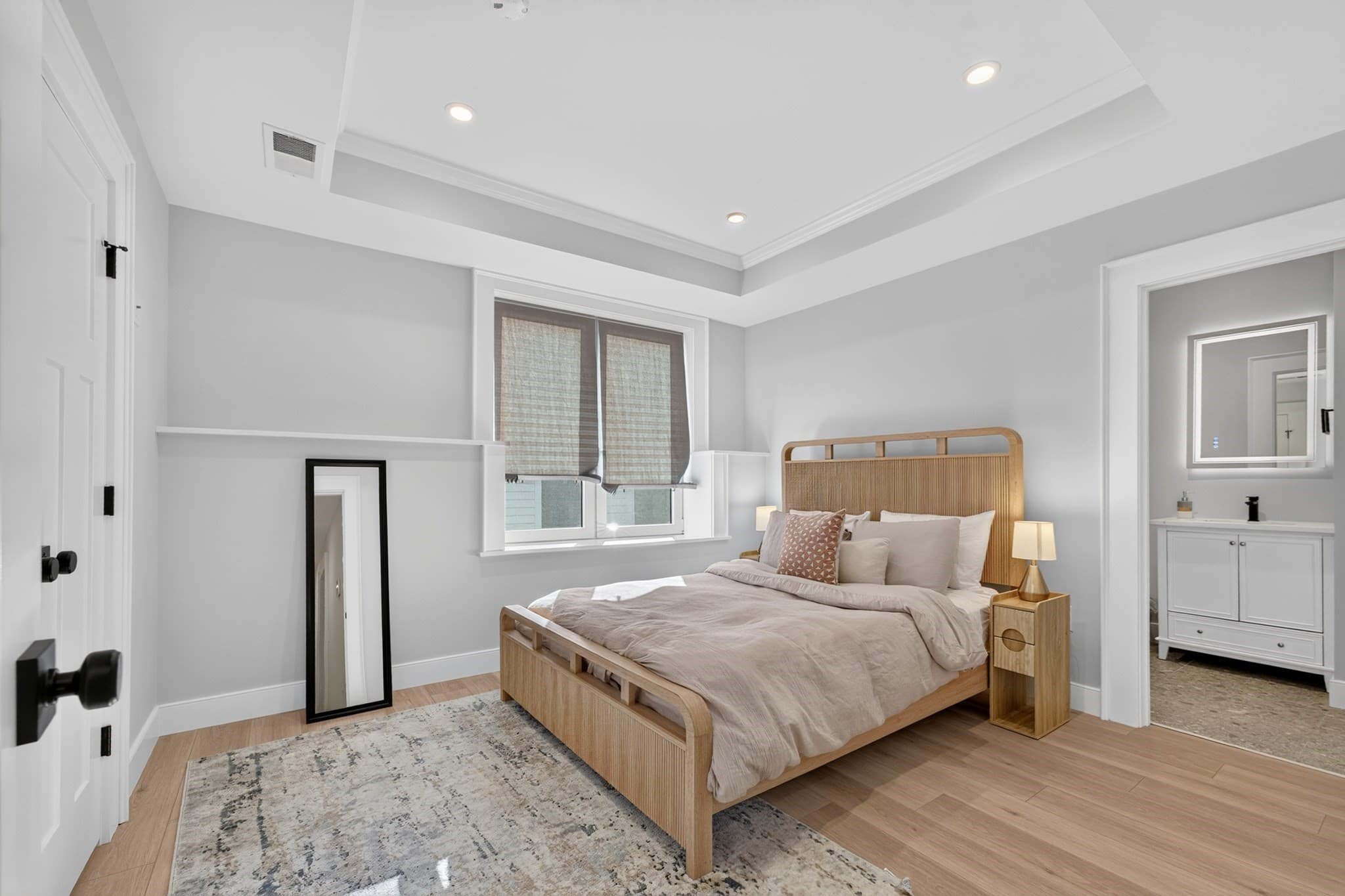 Condominium at 66 Farquhar # 1, Boston MA 02131, Boston, photo 33 of 41