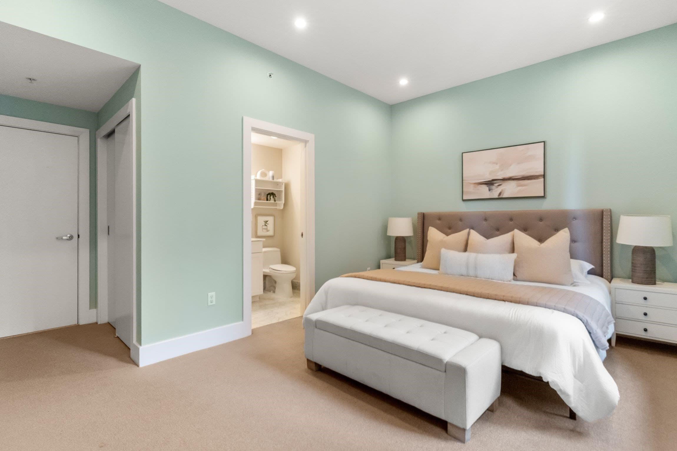 Condominium at 70 Lincoln St # L219, Boston MA 02111, photo 10 of 17