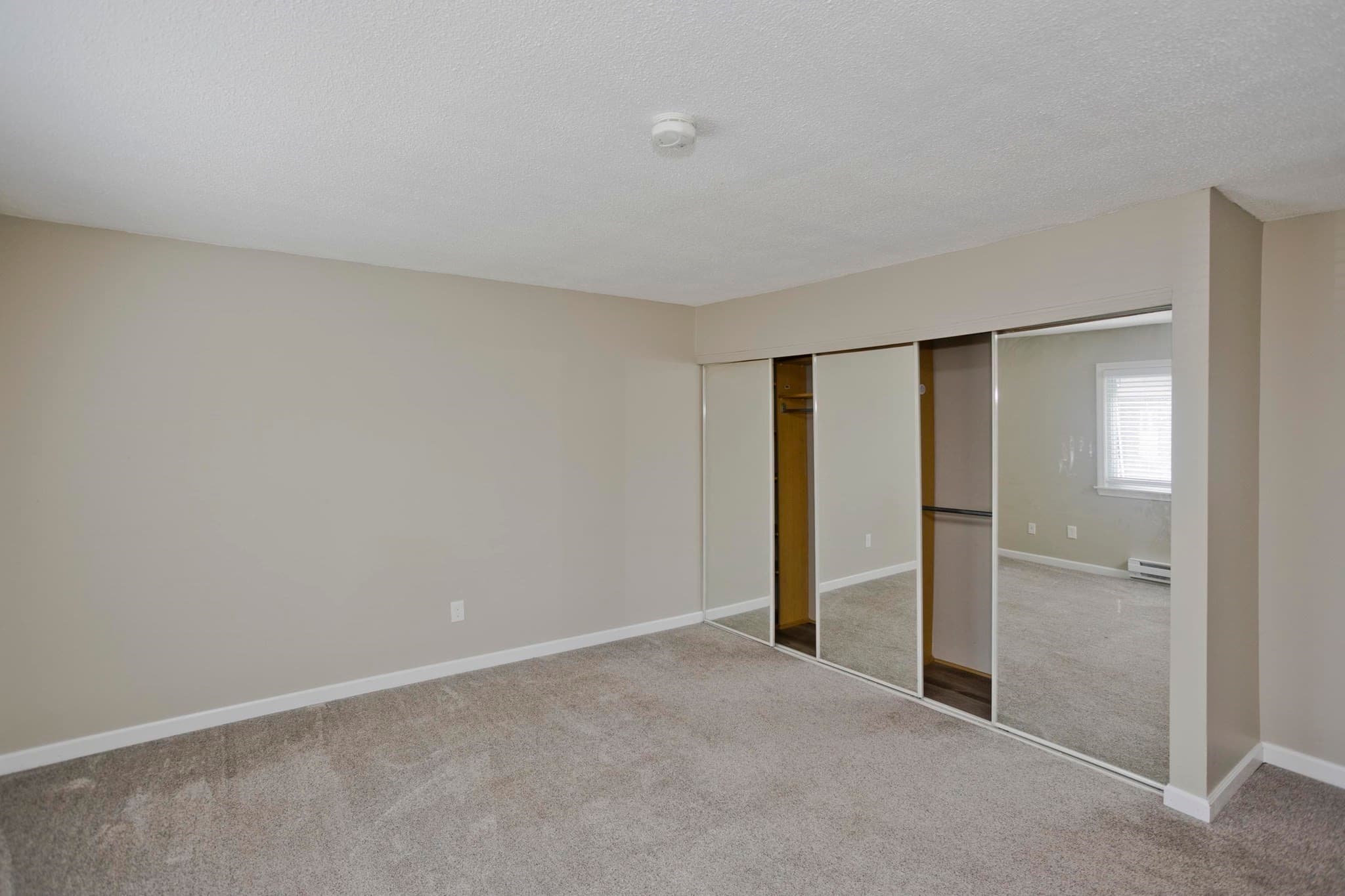 Condominium at 20 Lawrence Ave # 38C, South Hadley MA 01075, South Hadley, photo 16 of 21