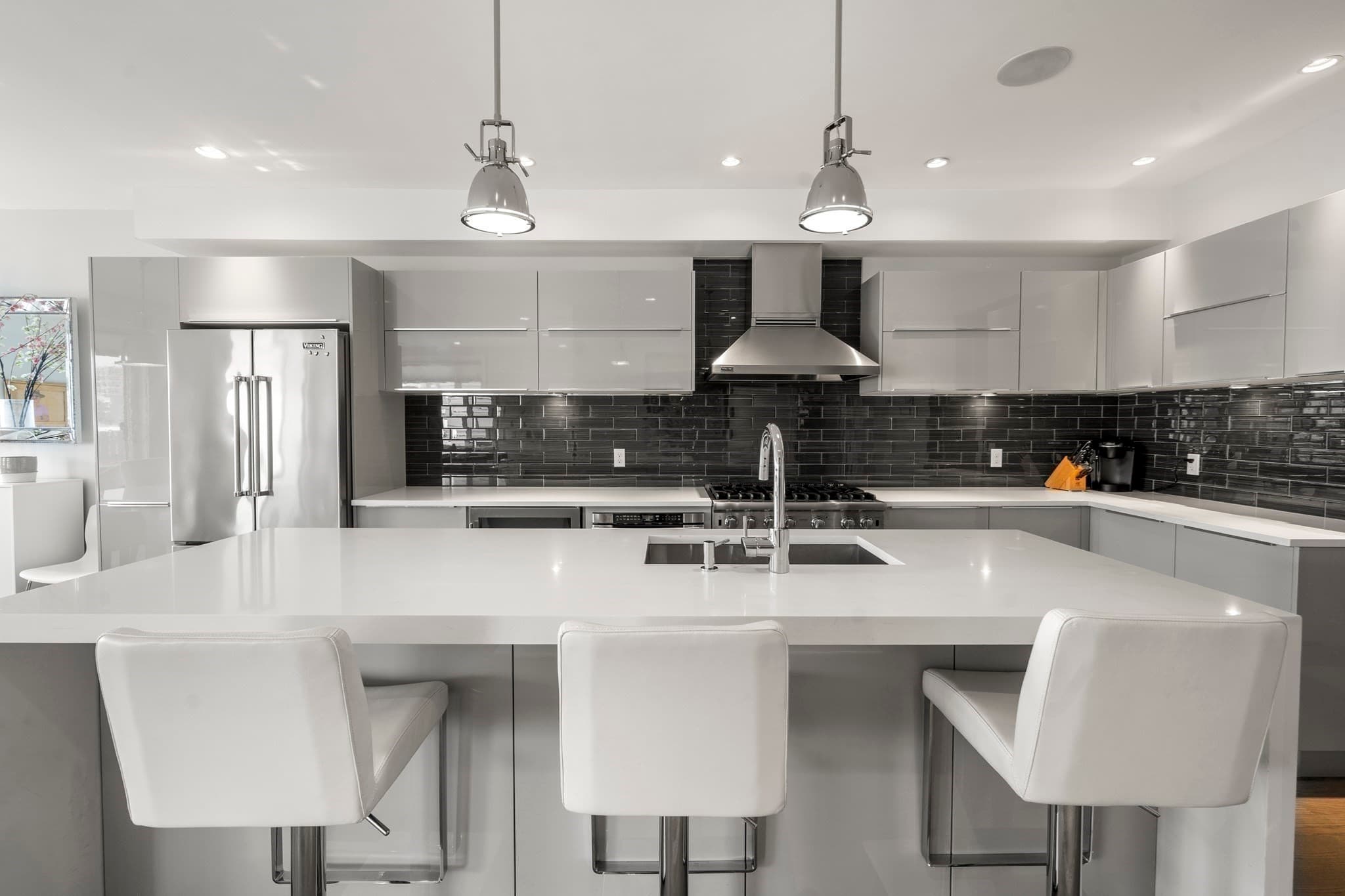 Condominium at 407 W First St # 302, Boston MA 02127, Boston, photo 3 of 29