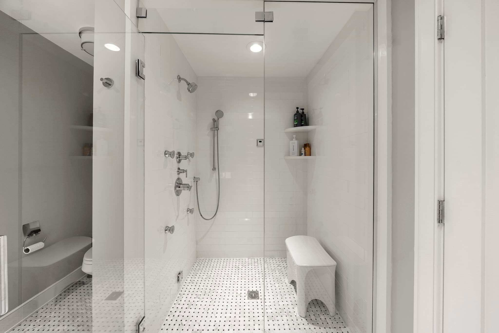 Condominium at 407 W First St # 302, Boston MA 02127, Boston, photo 15 of 29