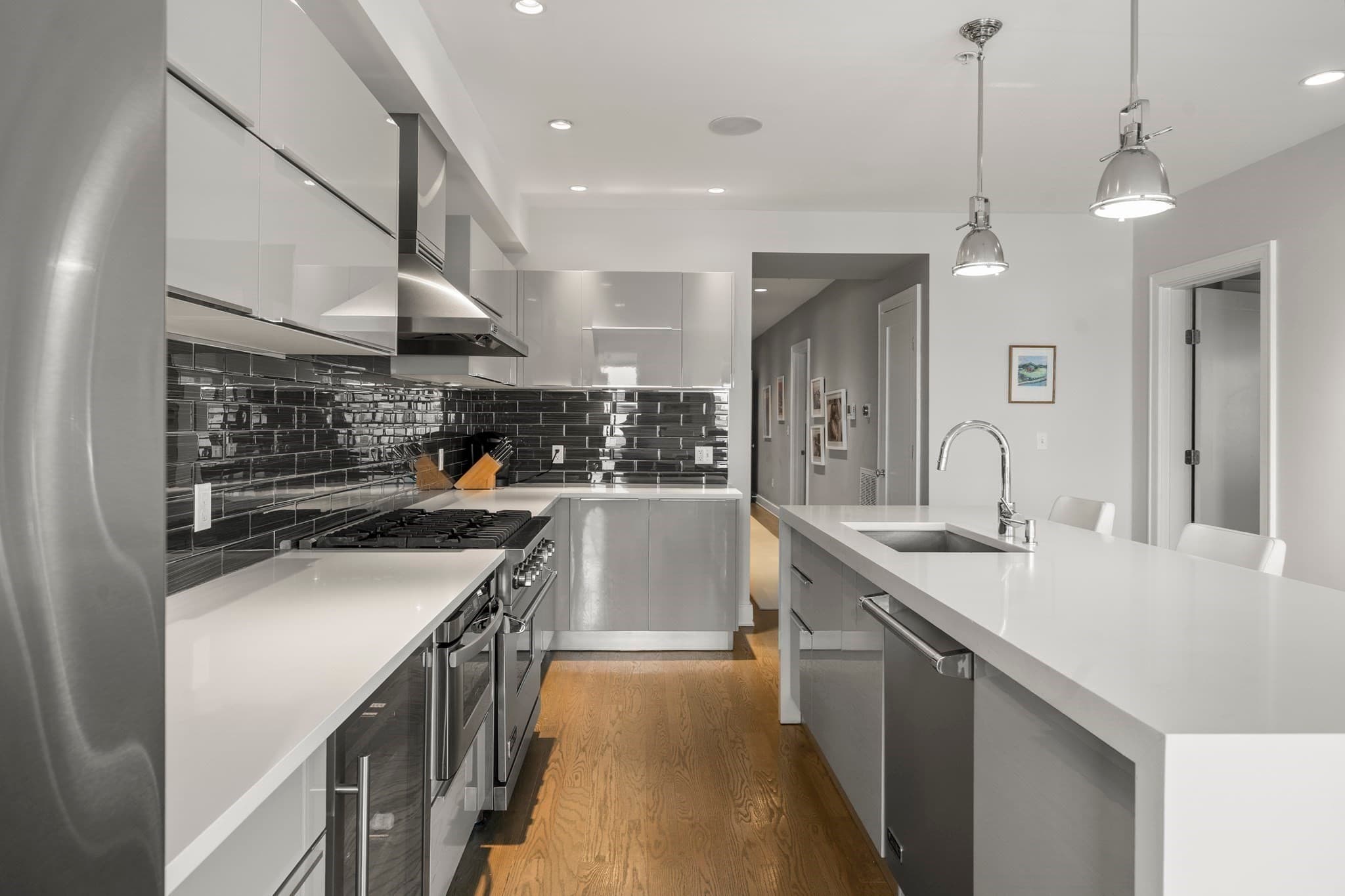 Condominium at 407 W First St # 302, Boston MA 02127, Boston, photo 4 of 29
