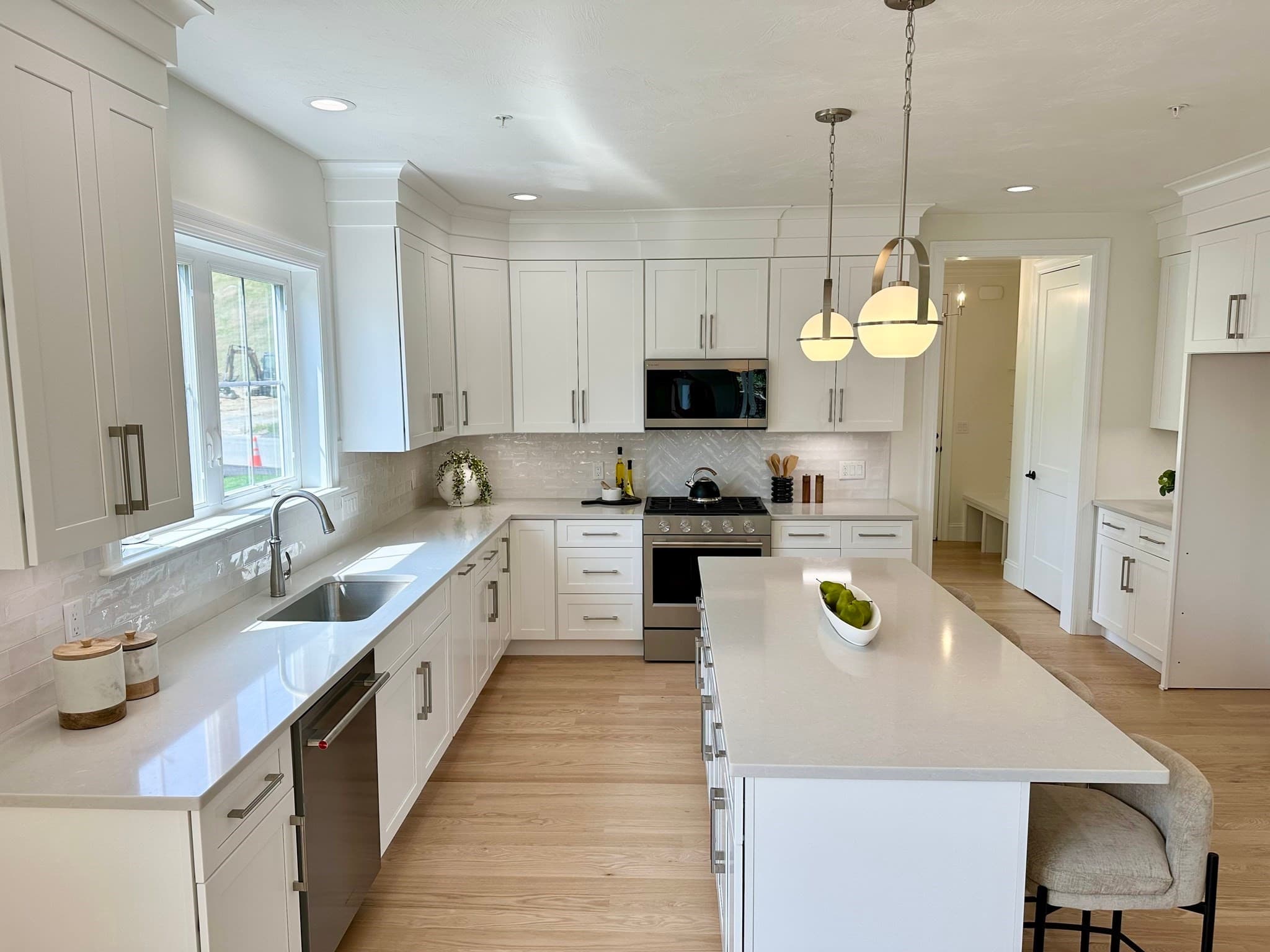 Condominium at 5 Conifer Circle # 28, Shrewsbury MA 01545, Shrewsbury, photo 3 of 15