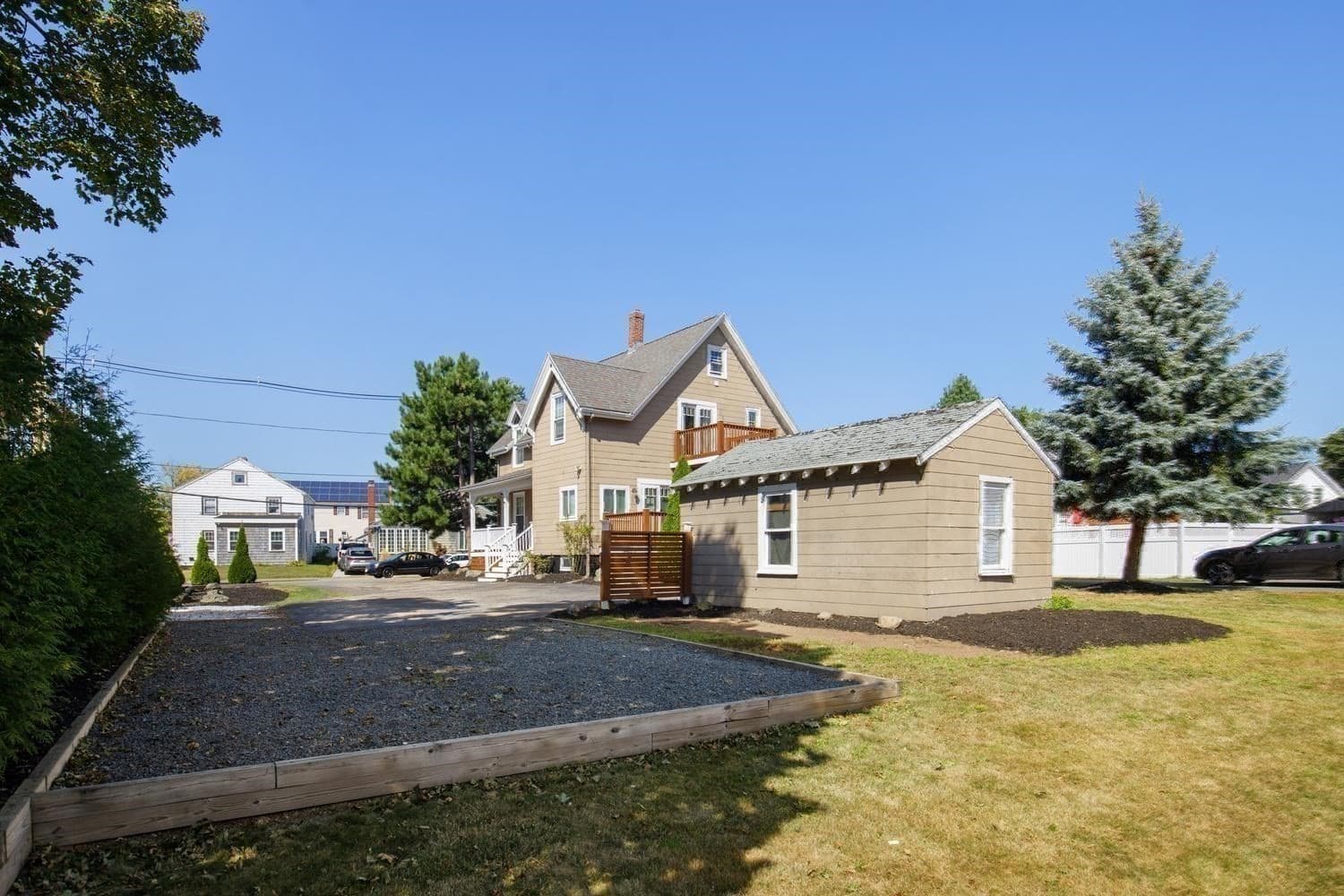 Single Family Residence at 108 Maple St, Lynn MA 01904, Lynn, photo 37 of 42