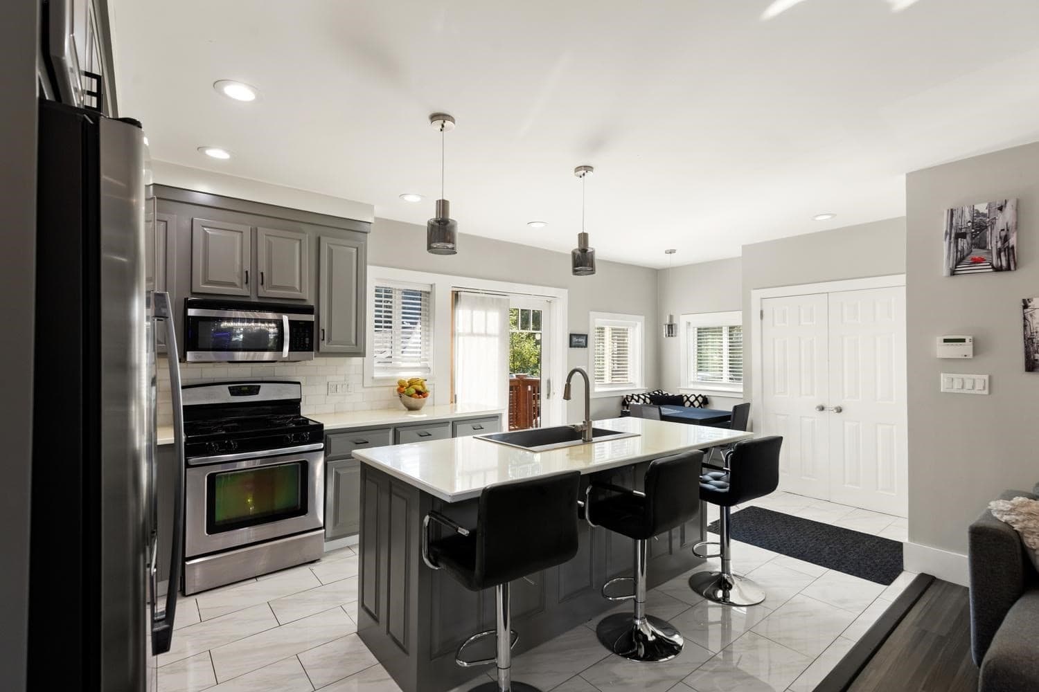 Single Family Residence at 108 Maple St, Lynn MA 01904, Lynn, photo 4 of 42
