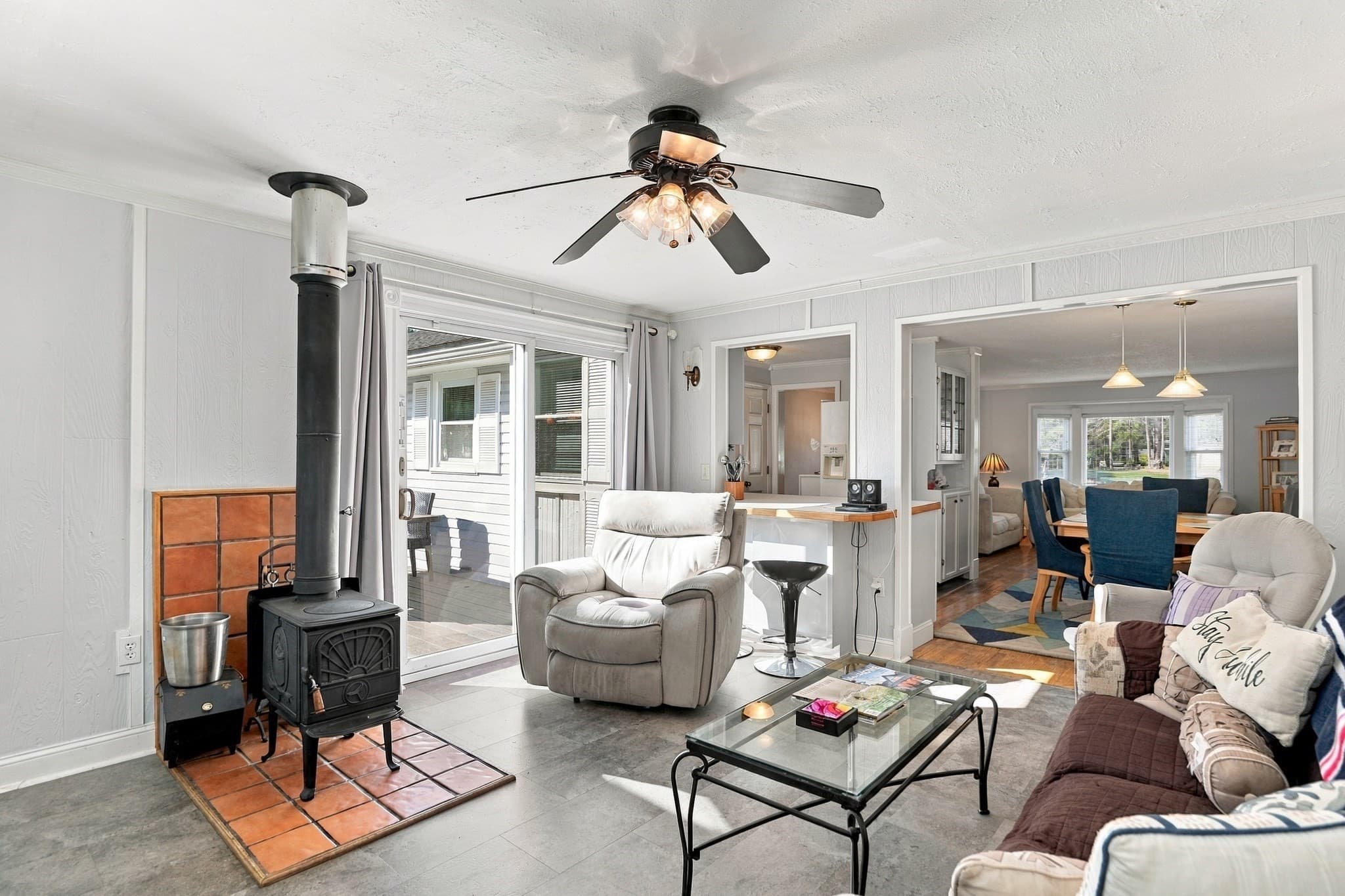 Single Family Residence at 6 Ashdale Drive, Billerica MA 01862, Billerica, photo 12 of 42