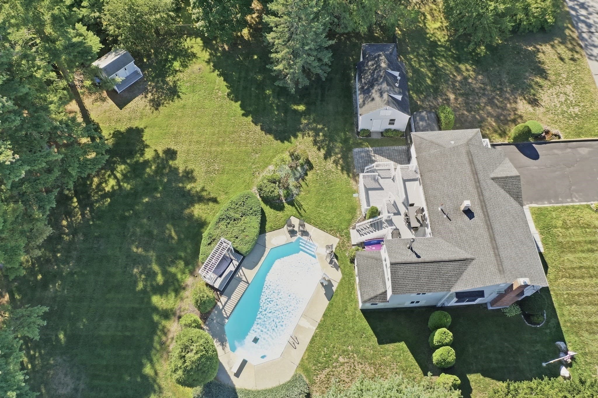 Single Family Residence at 6 Ashdale Drive, Billerica MA 01862, Billerica, photo 3 of 42
