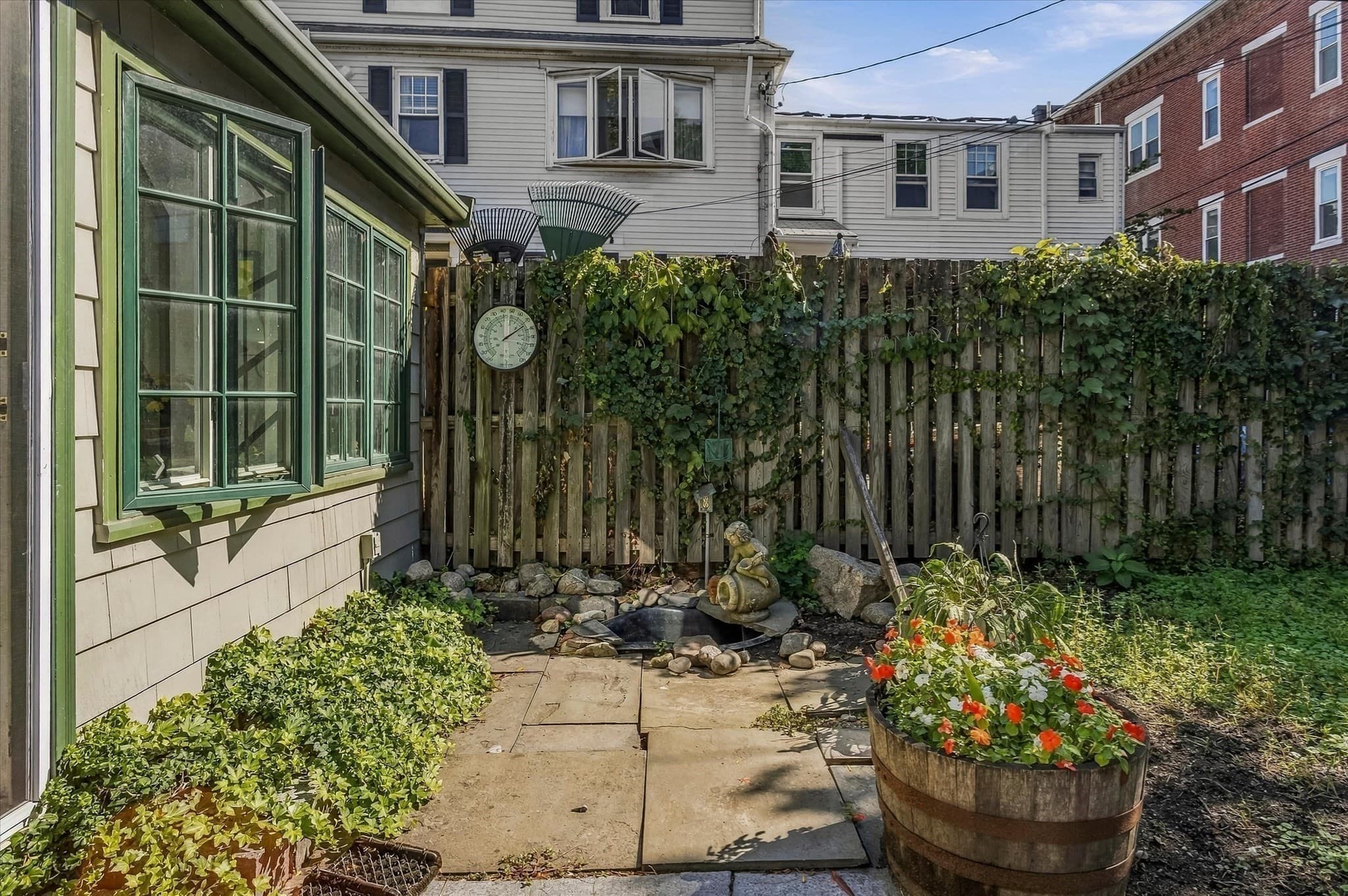 Single Family Residence at 16 Common Street, Boston MA 02129, Boston, photo 6 of 42