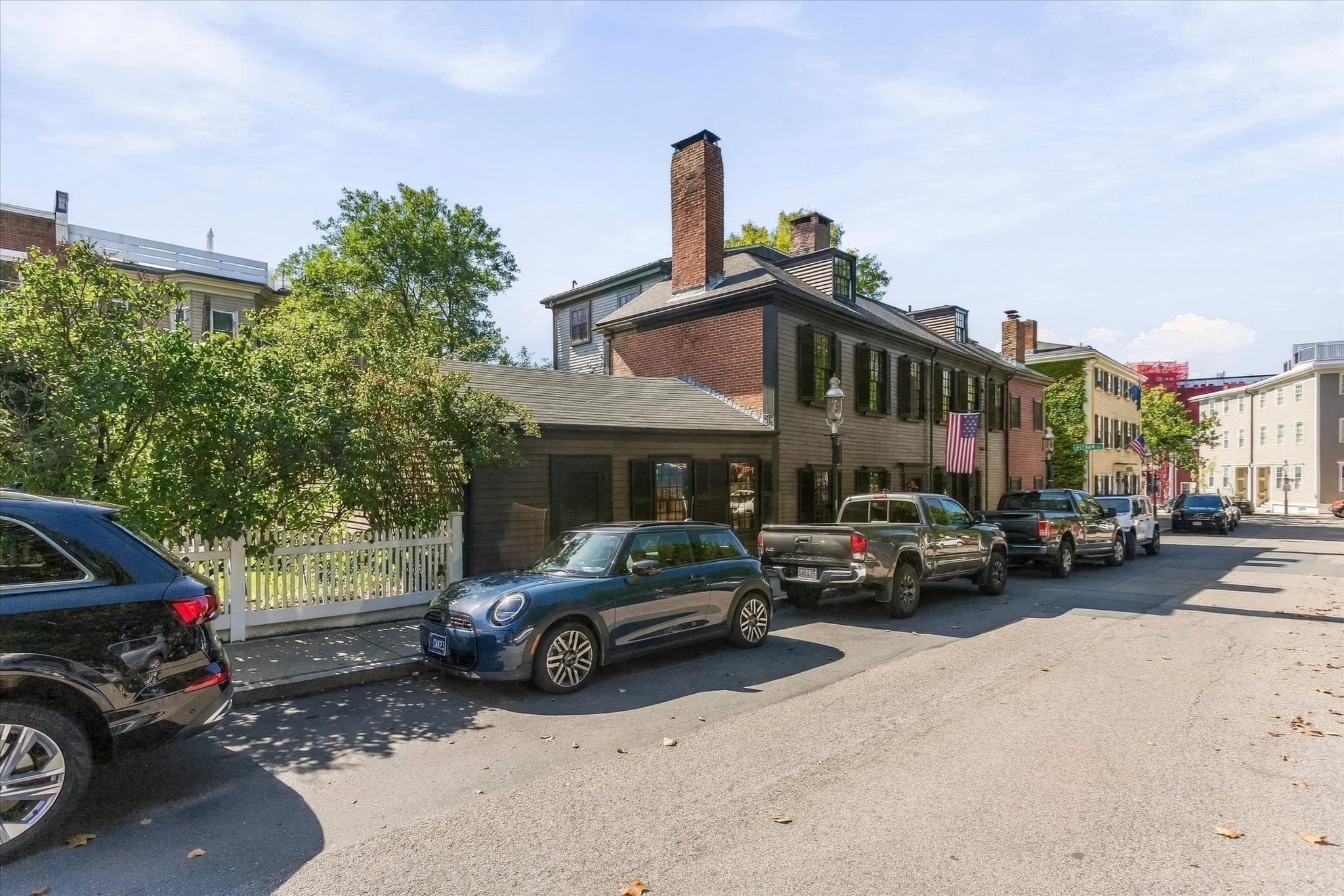 16 Common Street, Boston MA 02129