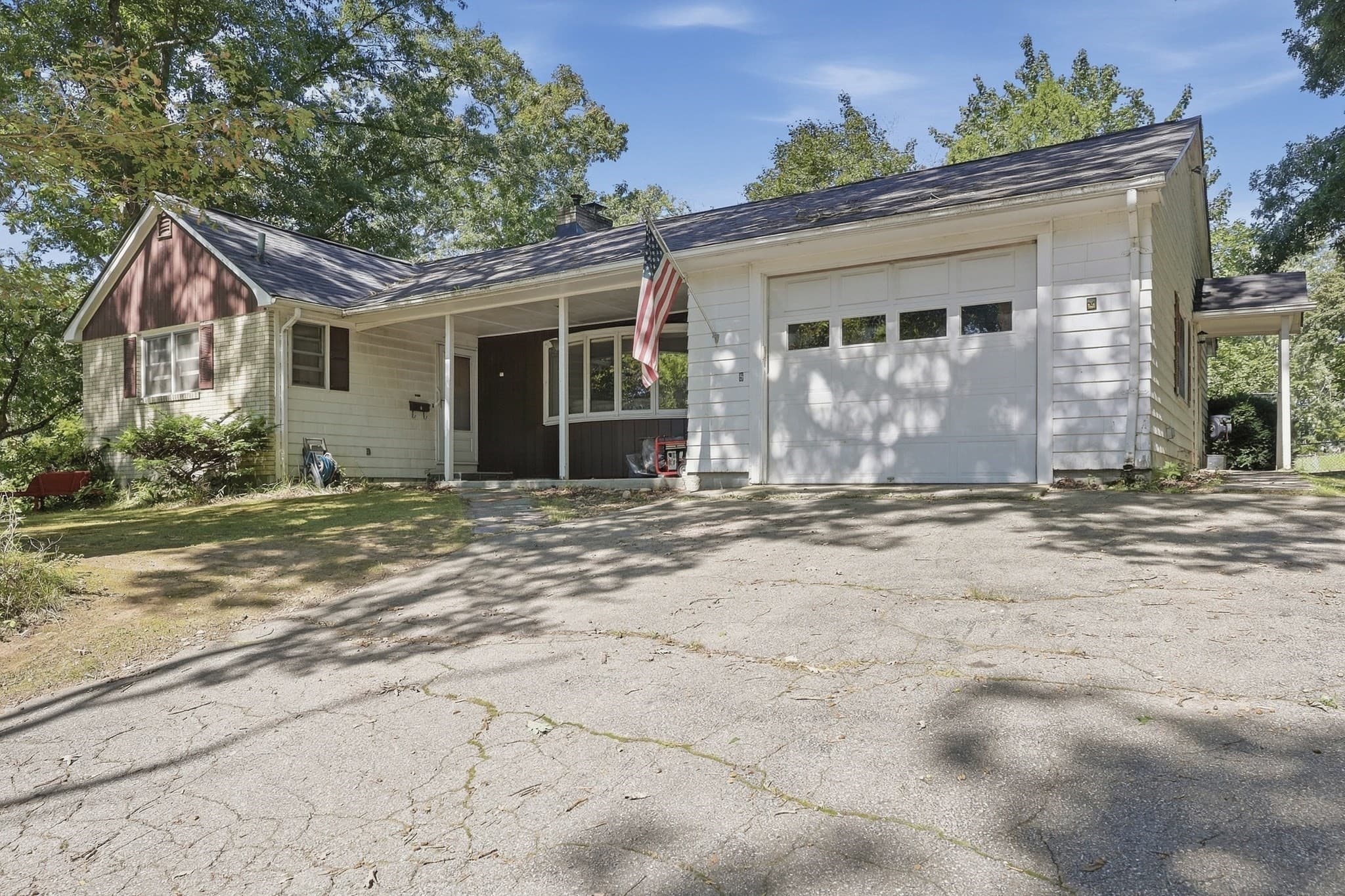 5 Donna Lane, Dudley MA 01571