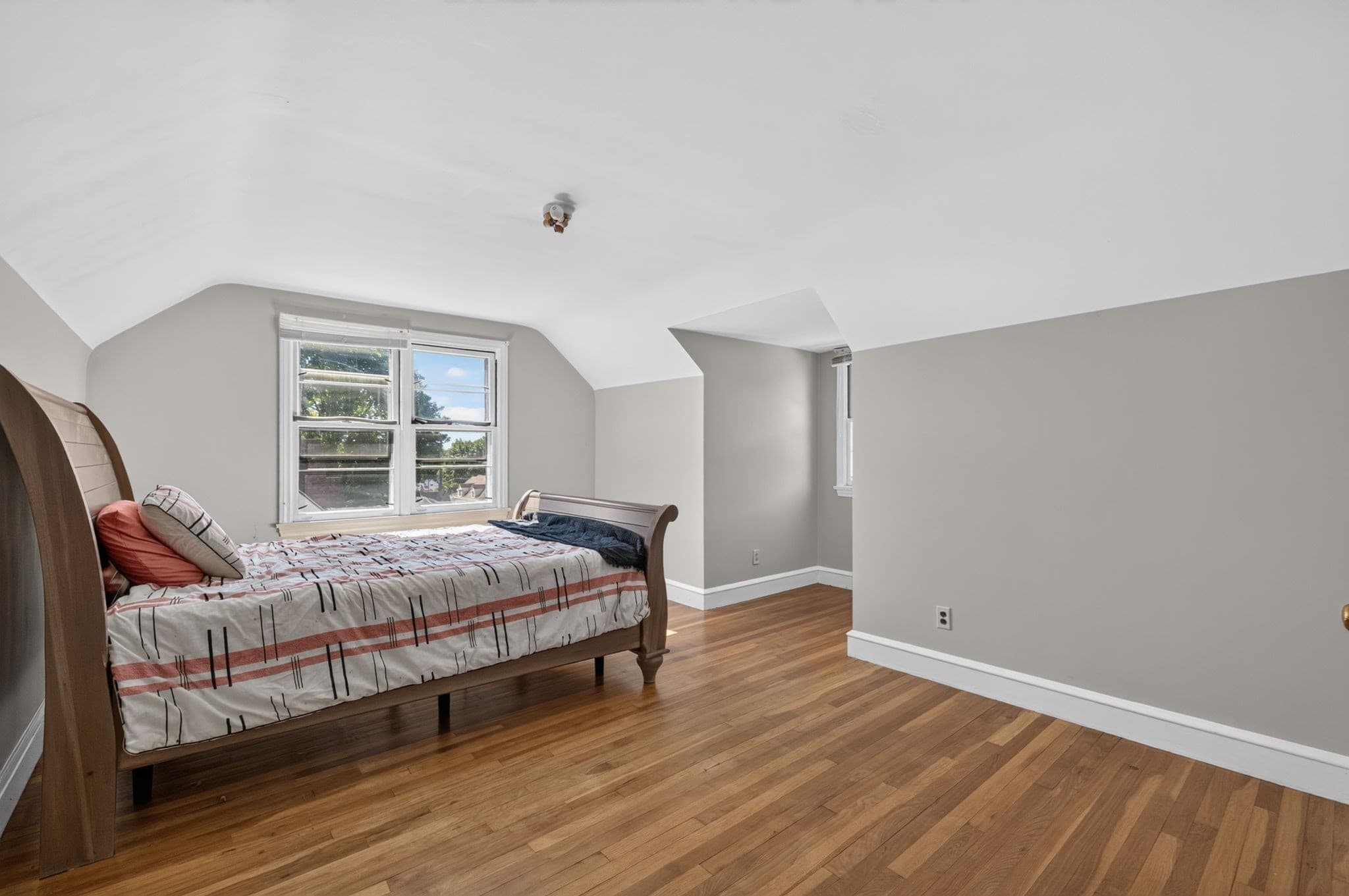 Single Family Residence at 539 Summer Pl, Blackstone MA 01504, Blackstone, photo 17 of 26