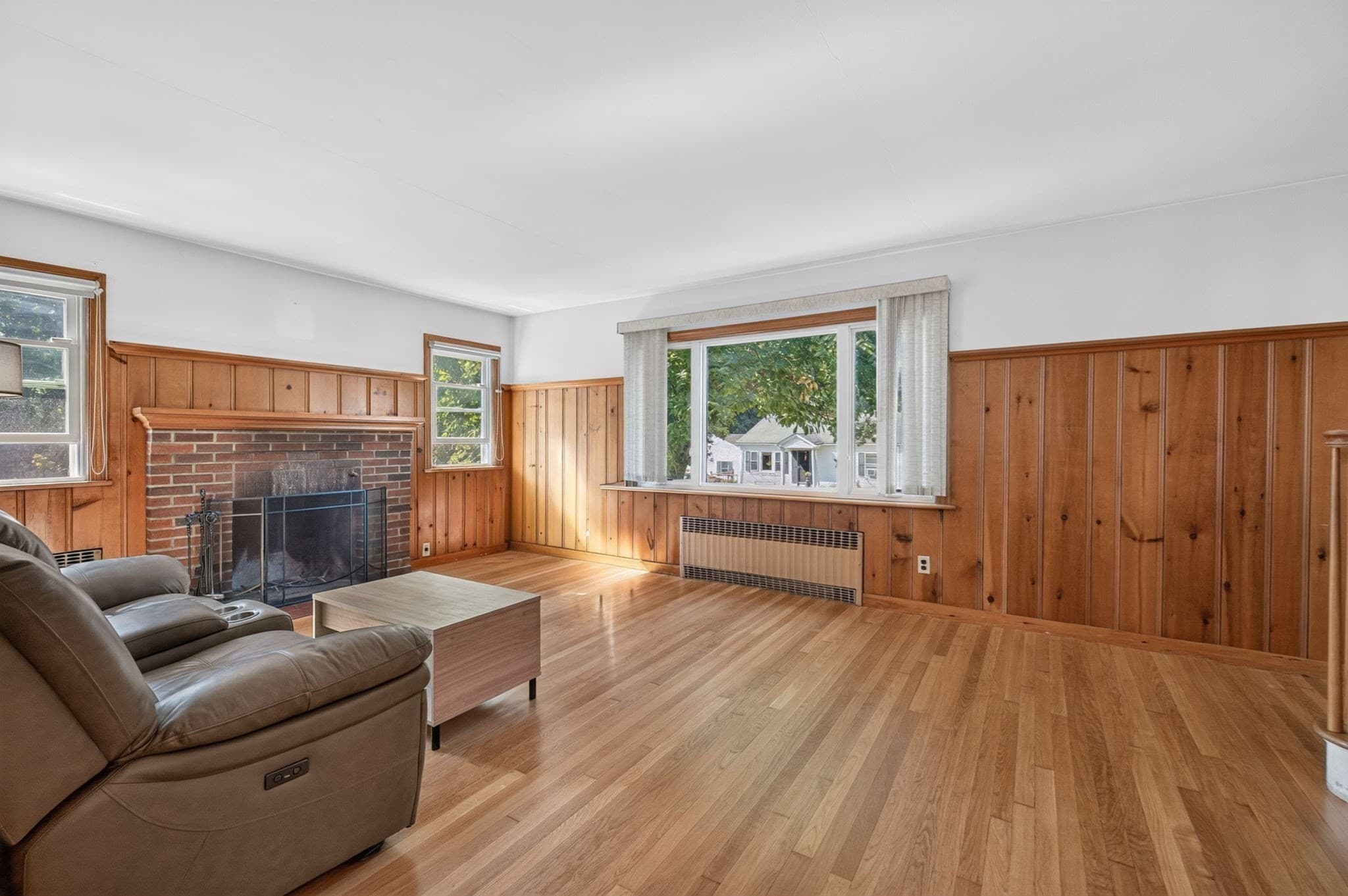 Single Family Residence at 539 Summer Pl, Blackstone MA 01504, Blackstone, photo 5 of 26