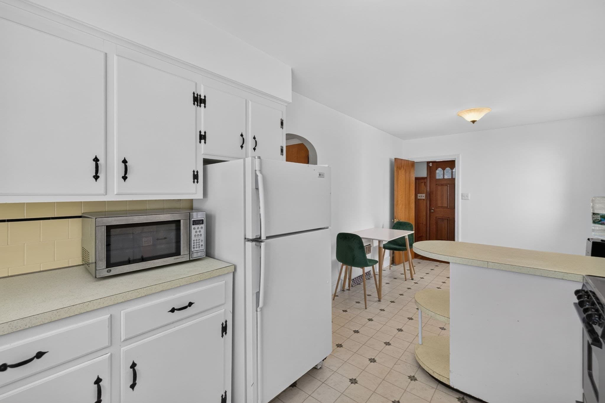 Single Family Residence at 539 Summer Pl, Blackstone MA 01504, Blackstone, photo 9 of 26