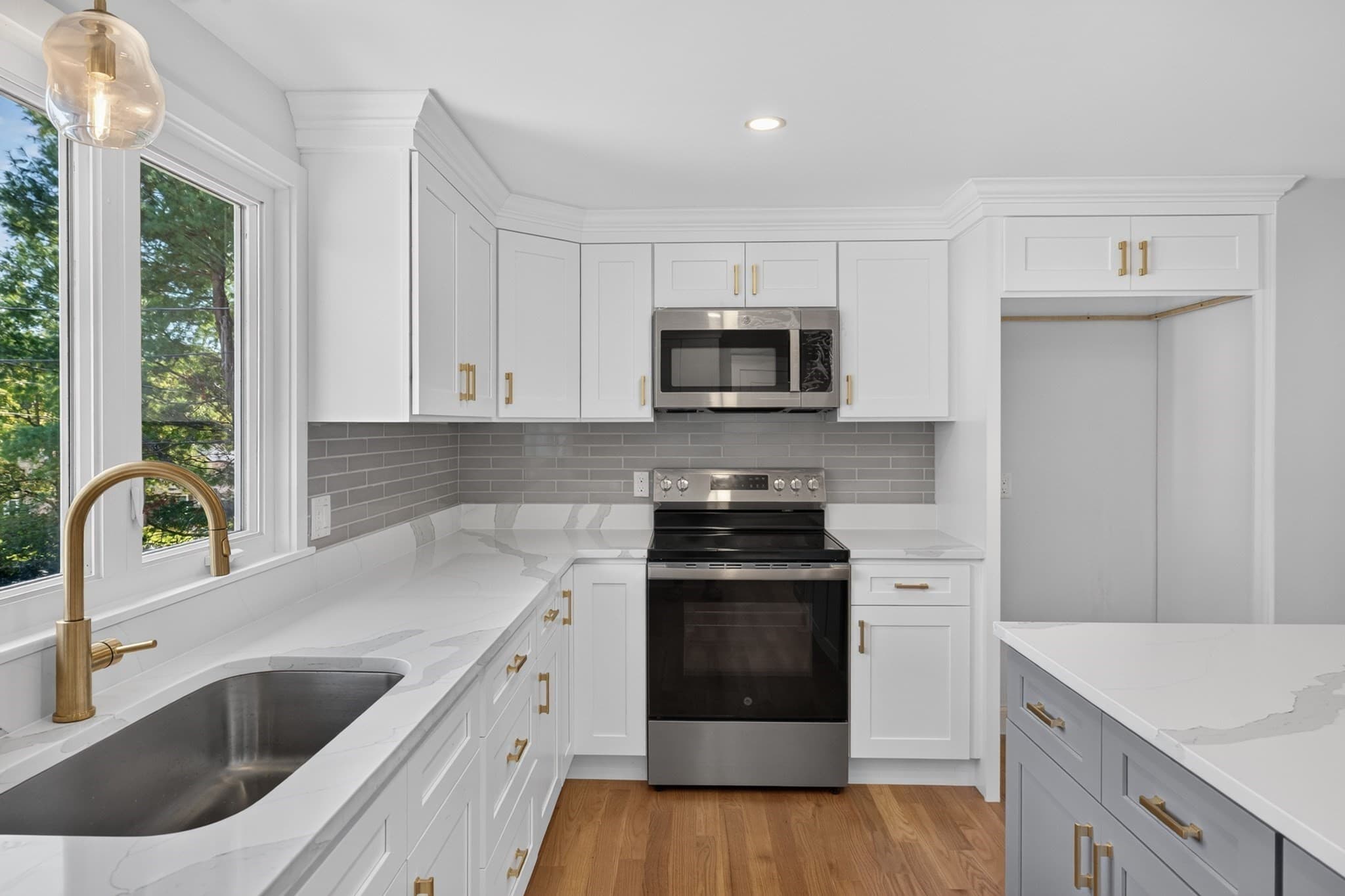 Single Family Residence at 151 Rockland Dr, Brockton MA 02301, Brockton, photo 7 of 42