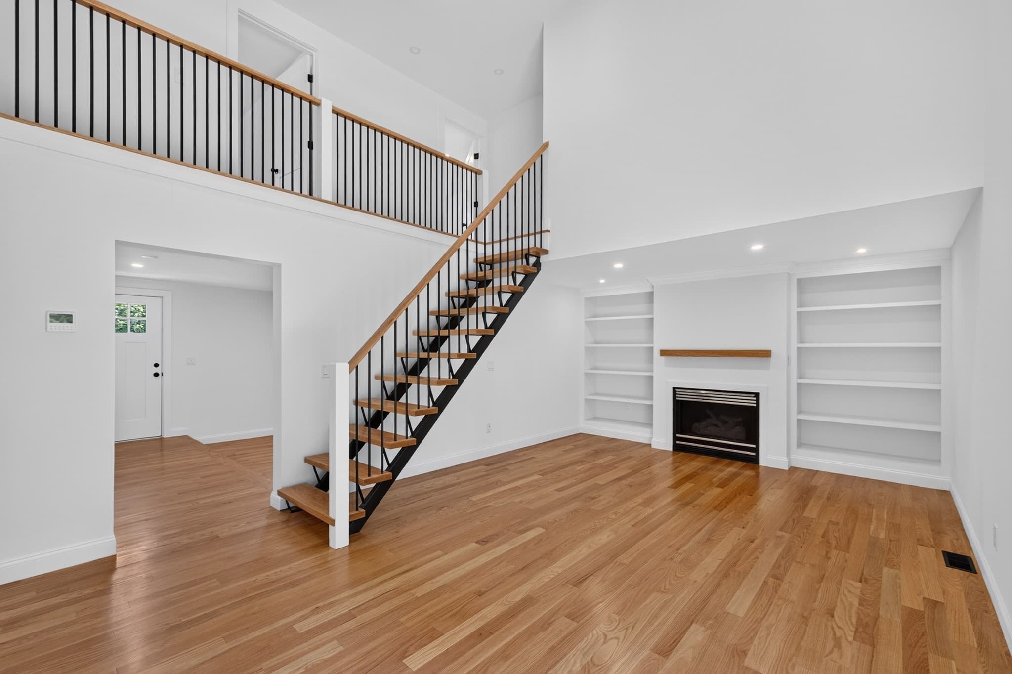 Single Family Residence at 151 Rockland Dr, Brockton MA 02301, Brockton, photo 14 of 42