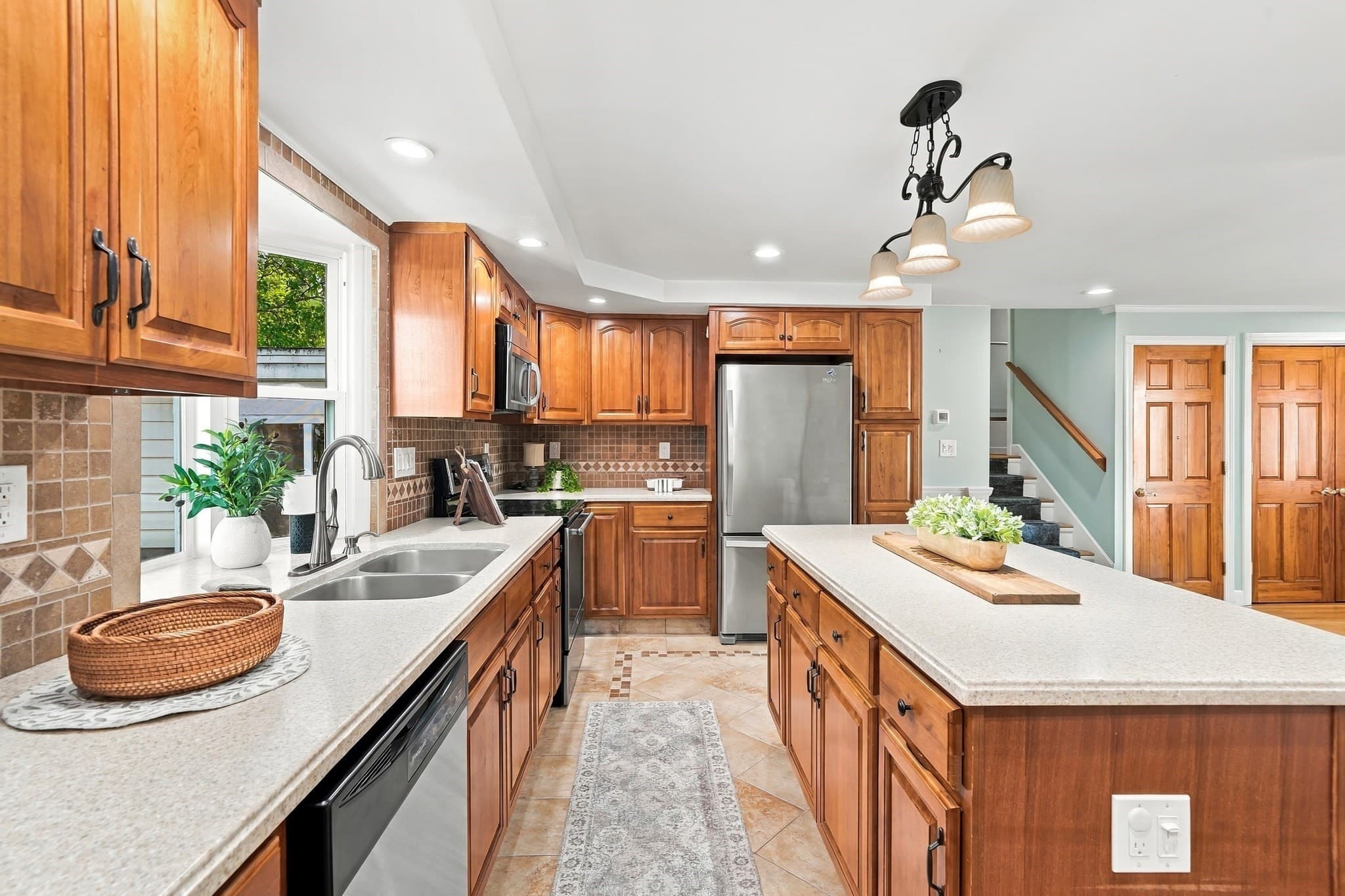 Single Family Residence at 32 Alvin Street, Methuen MA 01844, Methuen, photo 6 of 36