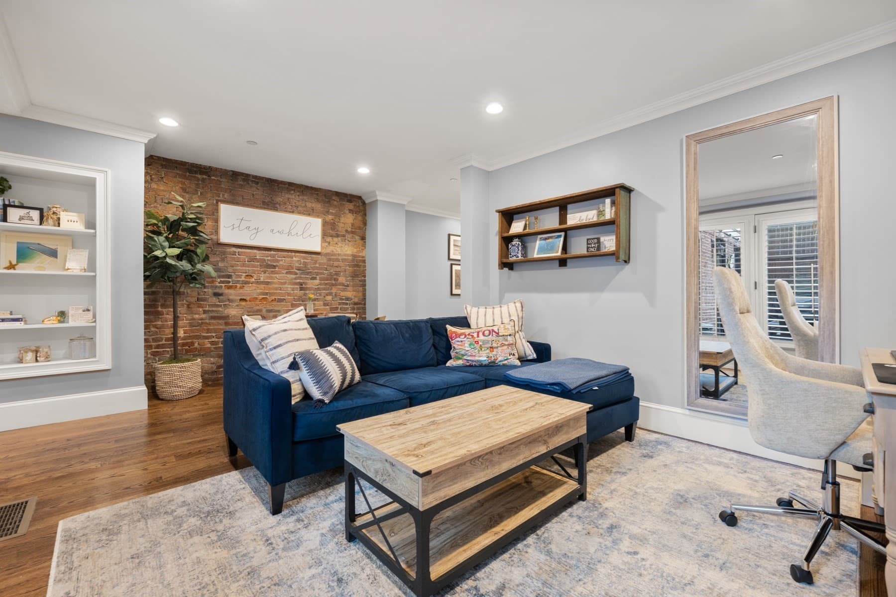 Condominium at 209 W Springfield St # 1, Boston MA 02118, photo 11 of 24