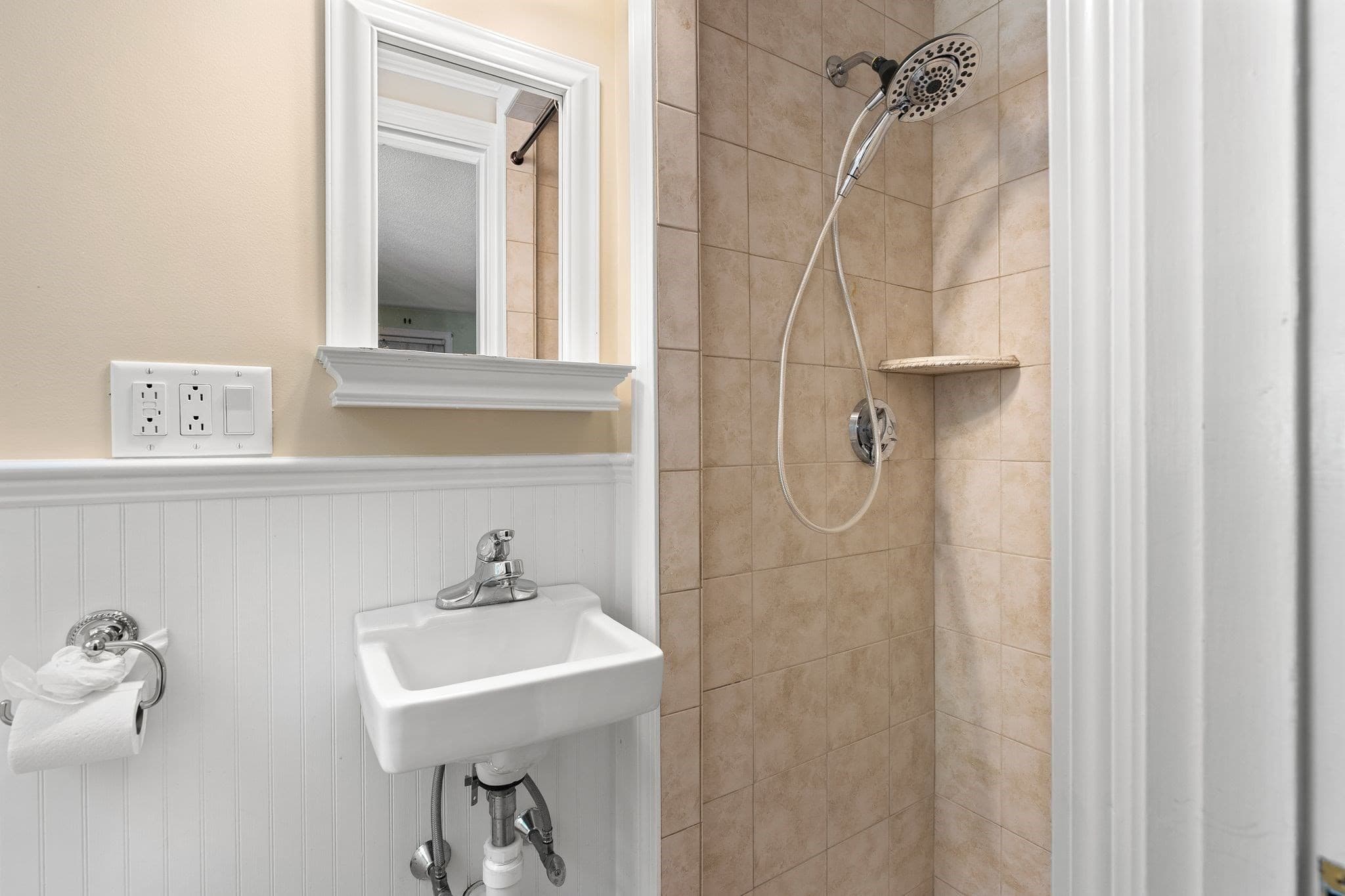 Single Family Residence at 49 Old Farm Rd, Hanover MA 02339, Hanover, photo 16 of 31
