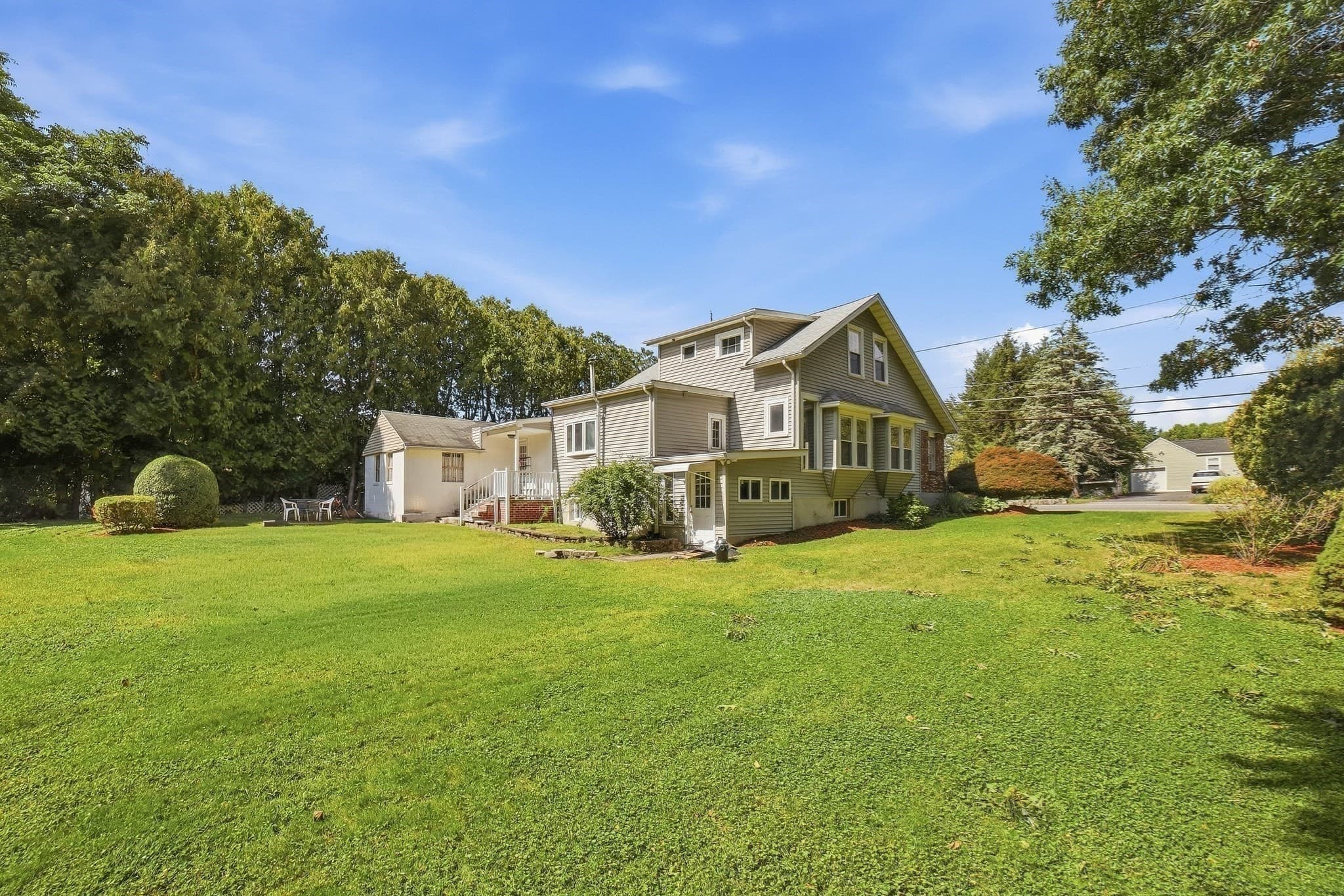 Single Family Residence at 550 Sunderland Road, Worcester MA 01604, Worcester, photo 26 of 29