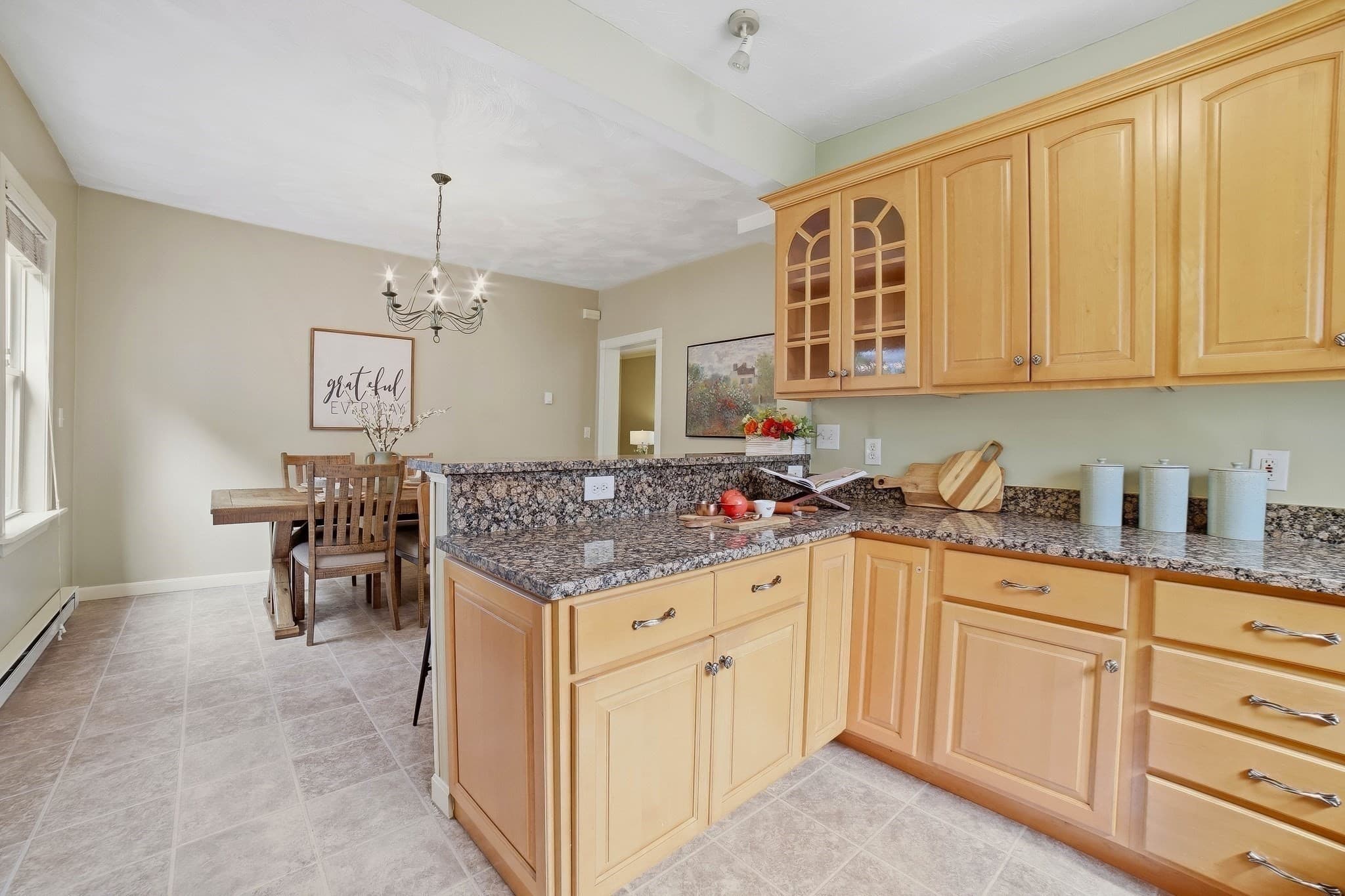 Single Family Residence at 550 Sunderland Road, Worcester MA 01604, Worcester, photo 7 of 29