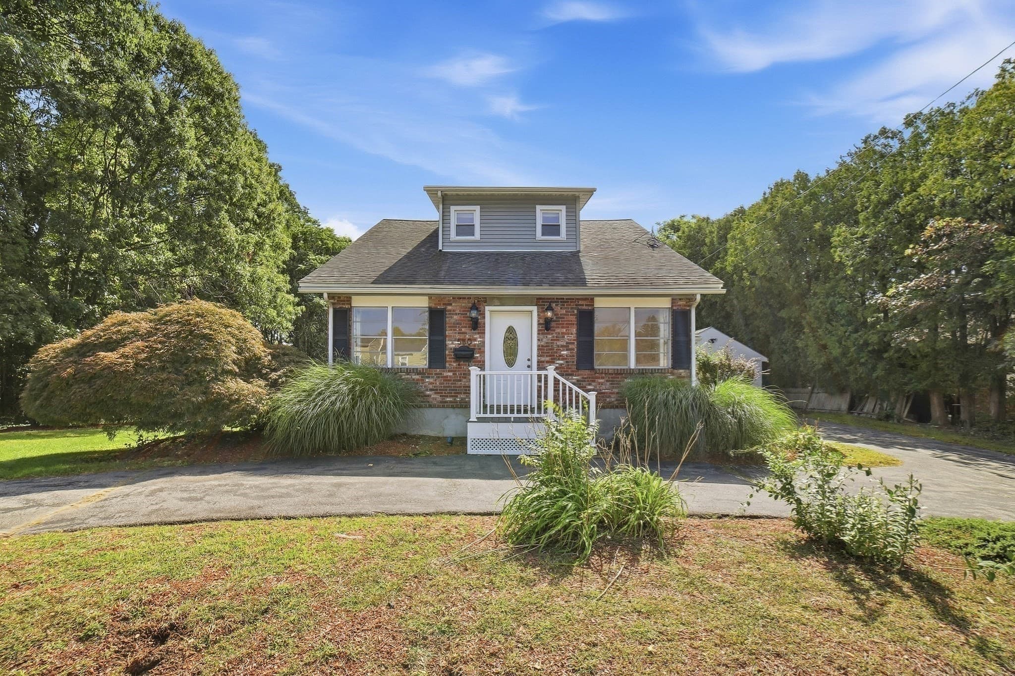 Single Family Residence at 550 Sunderland Road, Worcester MA 01604, Worcester, photo 24 of 29