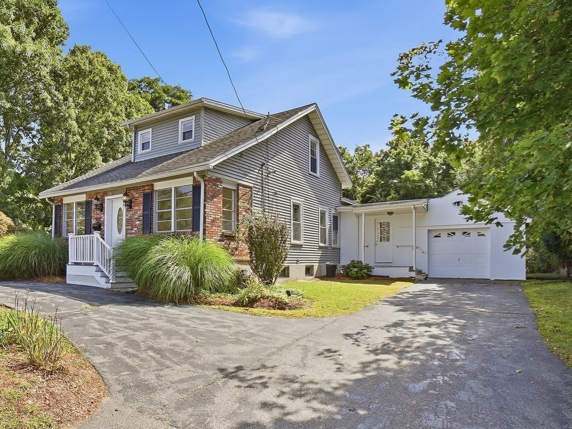 Single Family Residence at 550 Sunderland Road, Worcester MA 01604, Worcester, photo 25 of 29