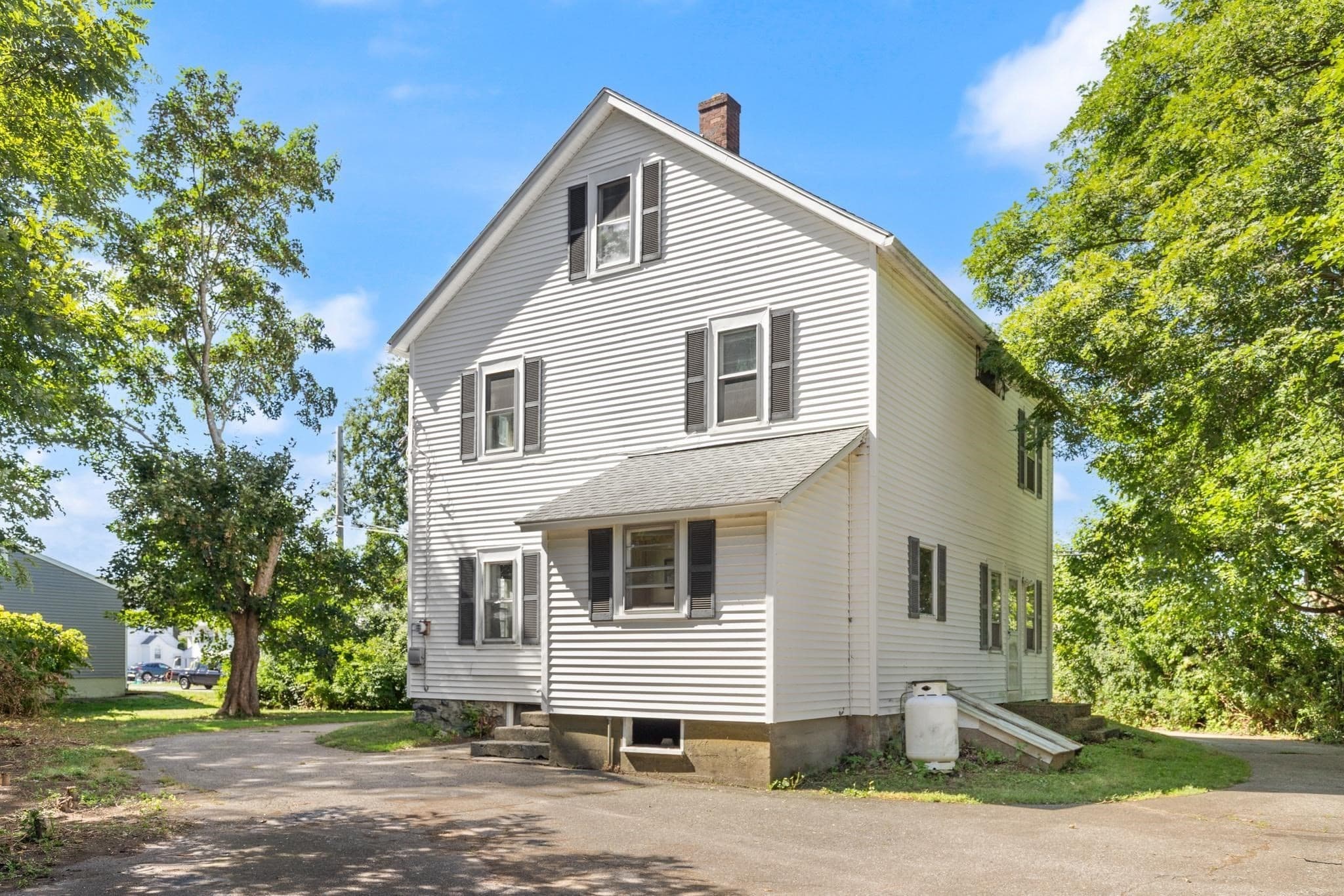 Single Family Residence at 51 Underwood Ln, Middletown RI 02842, Middletown, photo 4 of 31