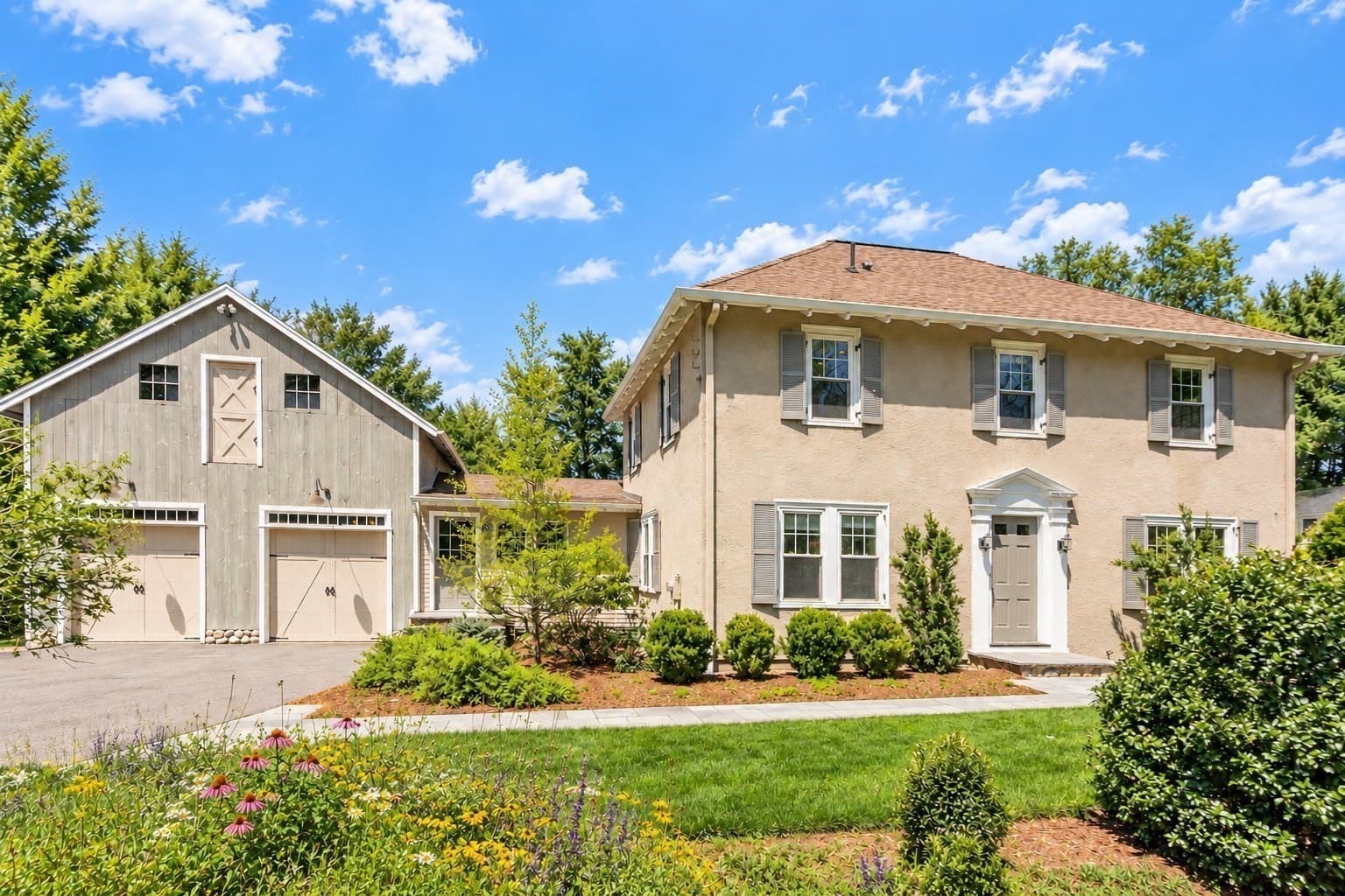 696 Main St, Concord MA 01742