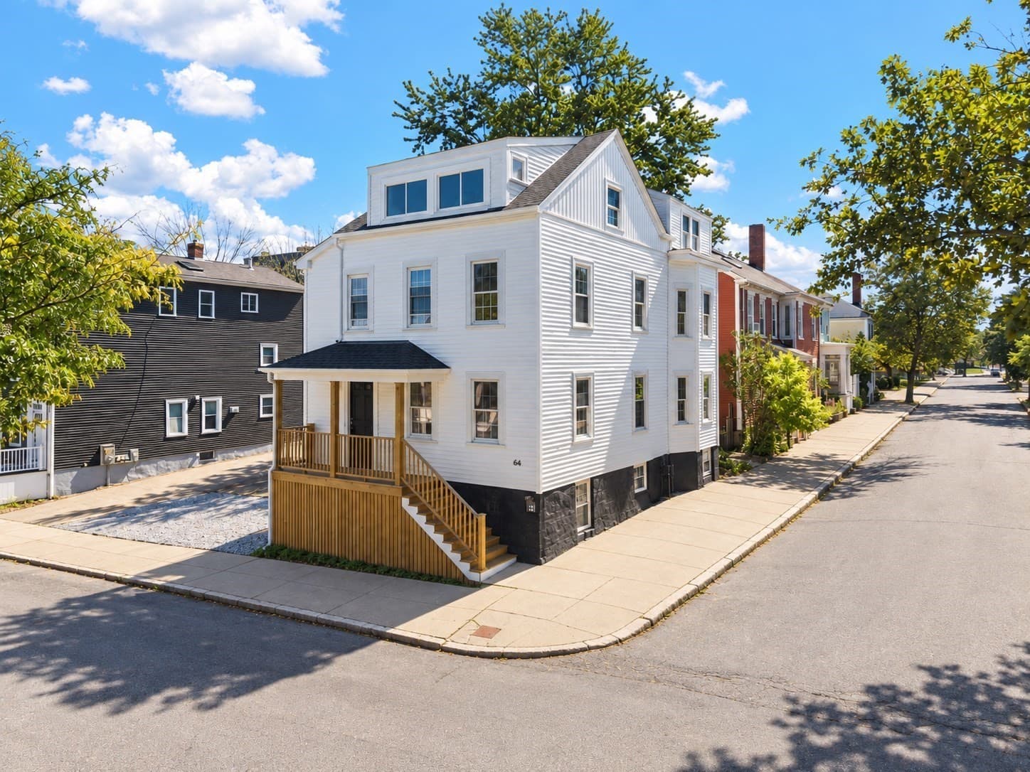 62-64 North St, New Bedford MA 02740