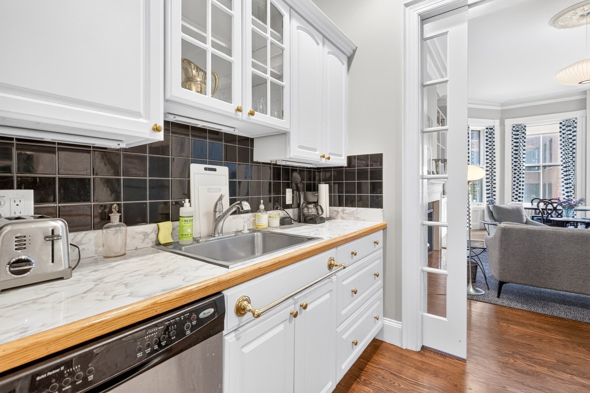 Condominium at 144 Commonwealth Ave # 4, Boston MA 02116, photo 11 of 19