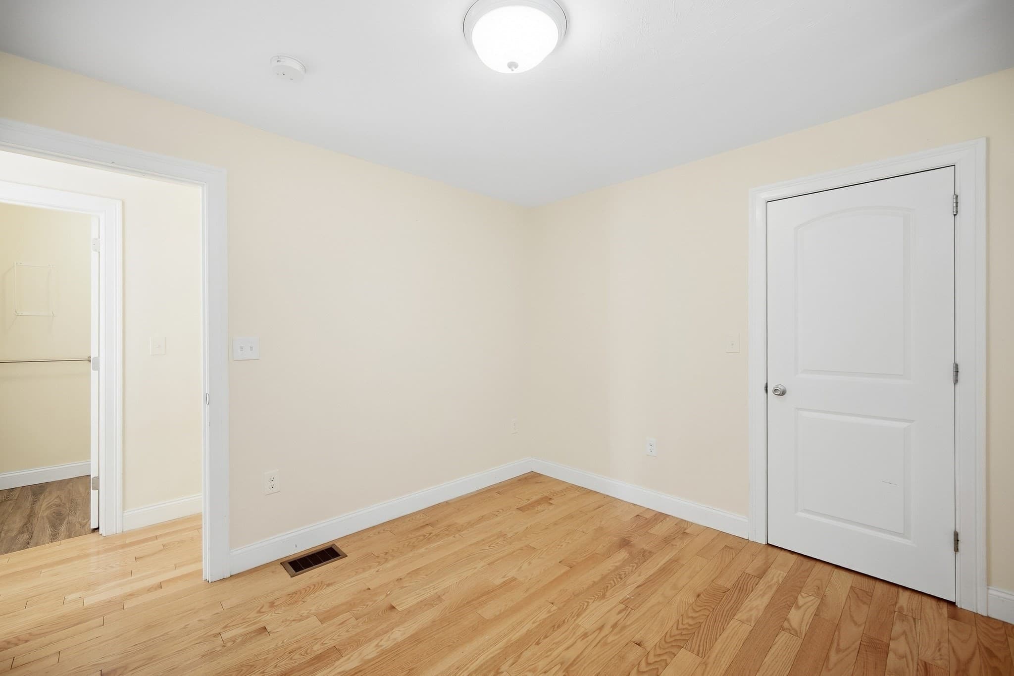 Single Family Residence at 39 Mulberry St, Brockton MA 02302, Brockton, photo 11 of 26