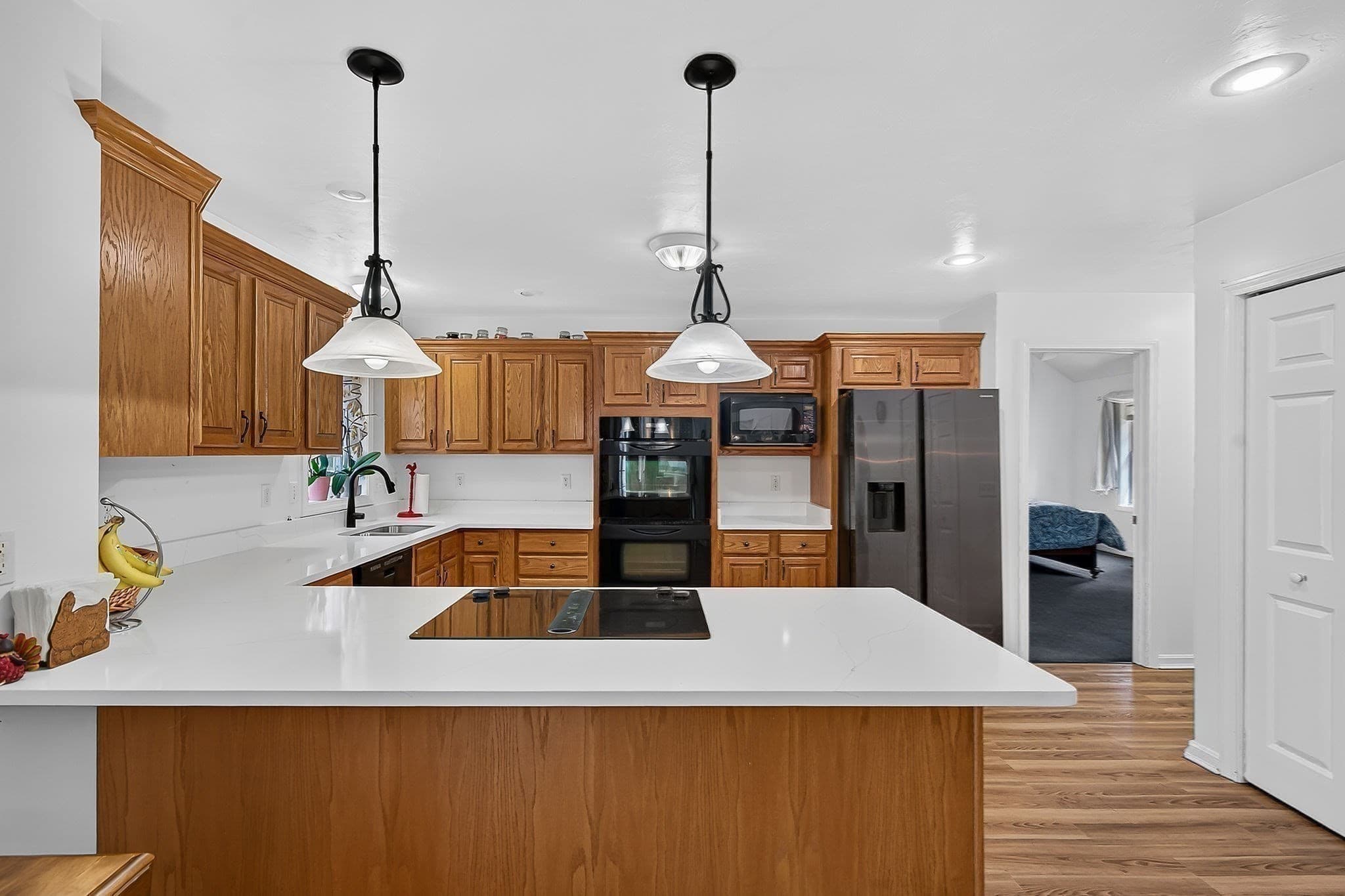 Single Family Residence at 112 Saunders St, Gardner MA 01440, Gardner, photo 17 of 35