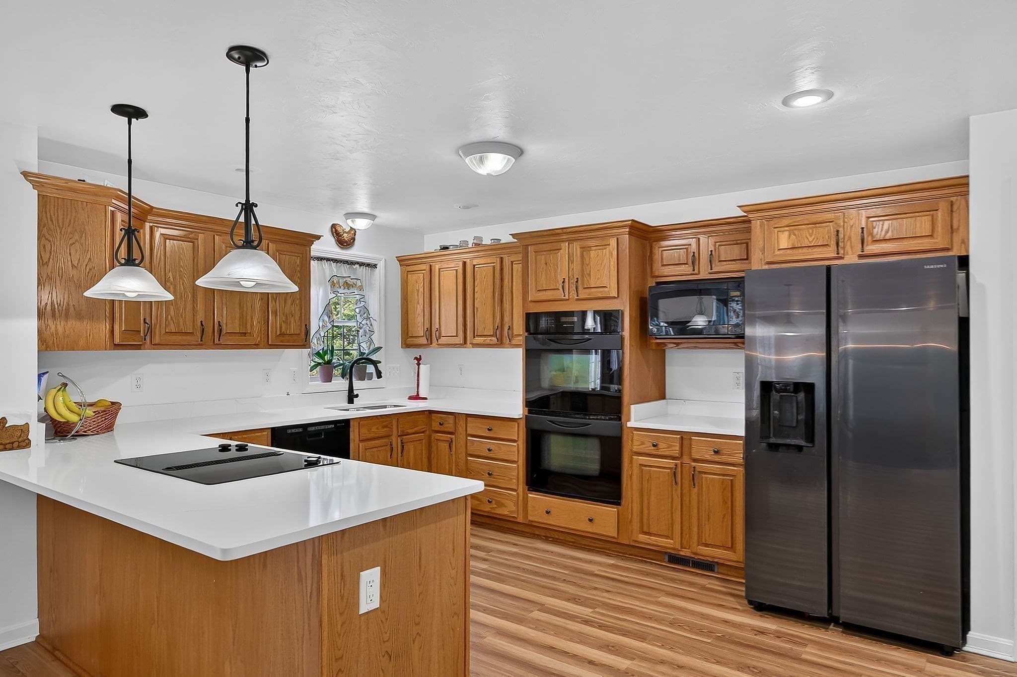 Single Family Residence at 112 Saunders St, Gardner MA 01440, Gardner, photo 16 of 35