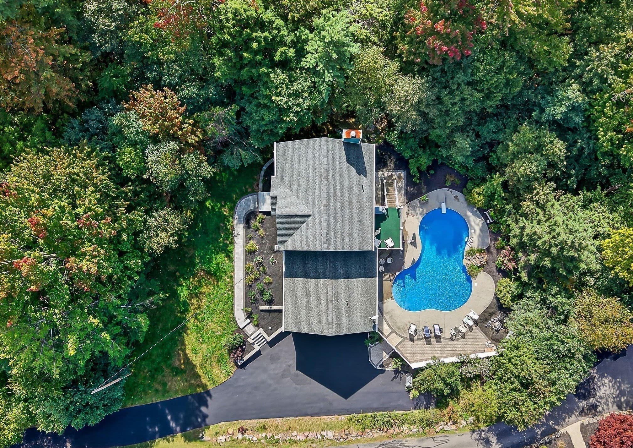 112 Saunders St, Gardner MA 01440