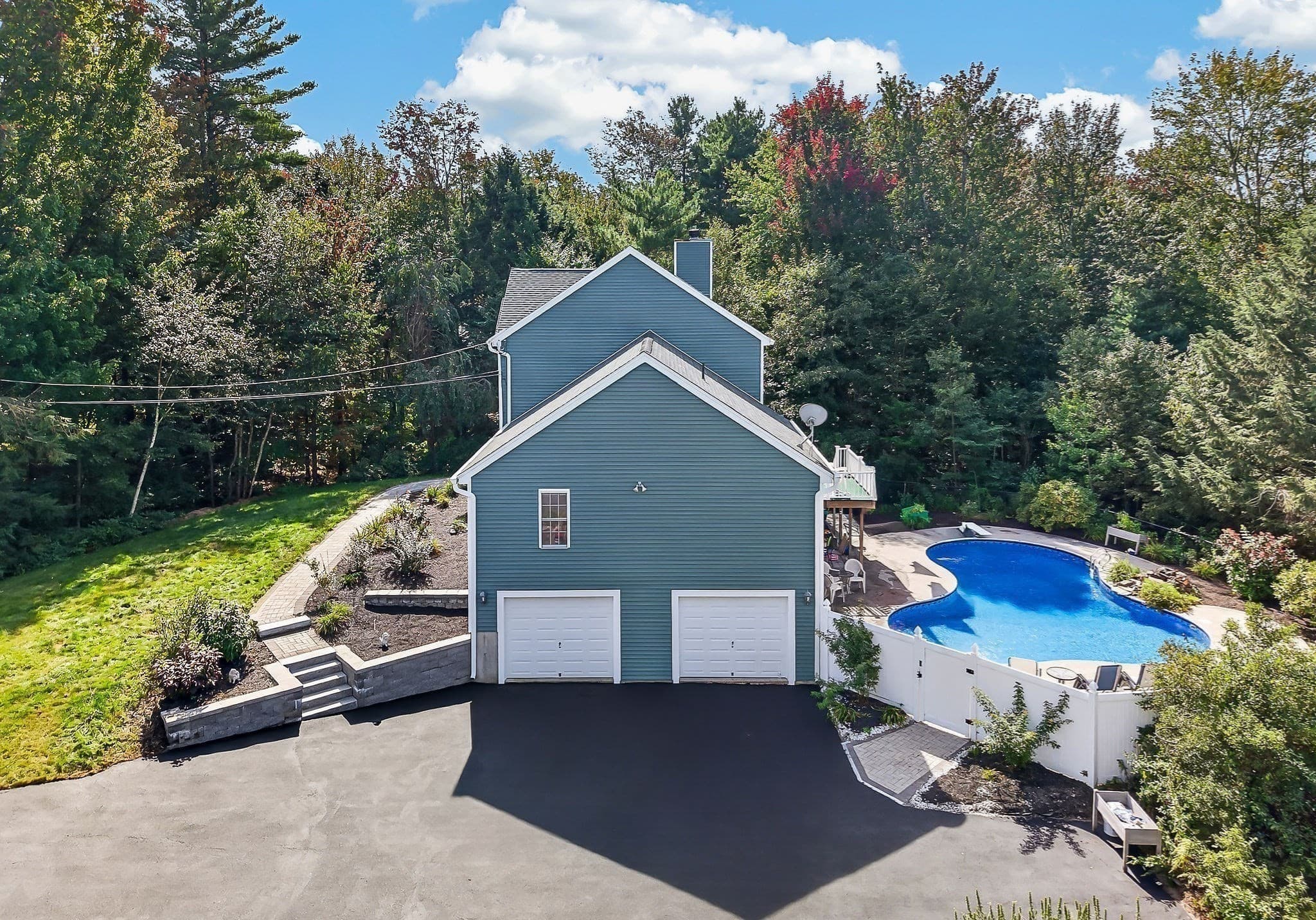 Single Family Residence at 112 Saunders St, Gardner MA 01440, Gardner, photo 5 of 35
