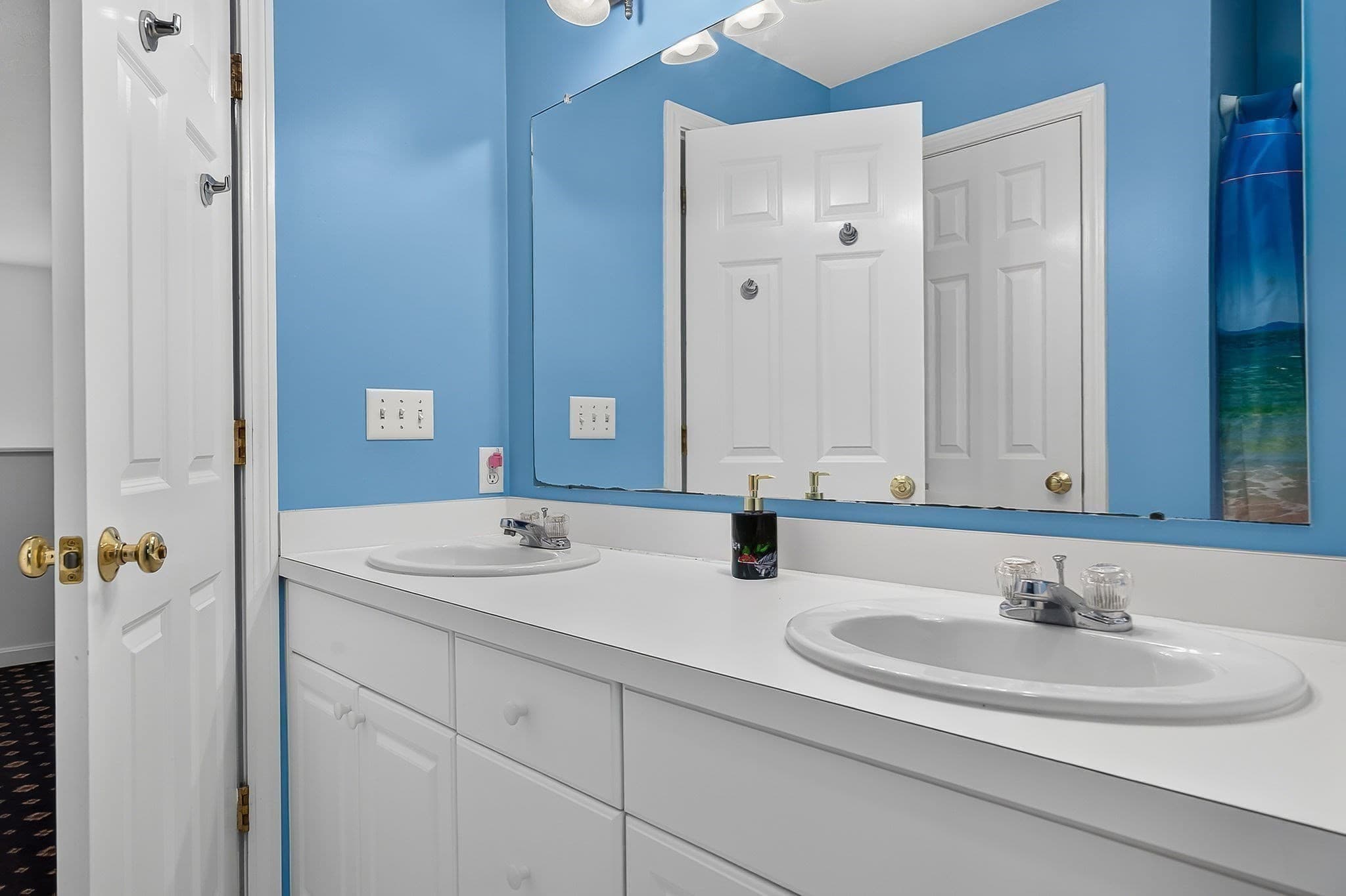 Single Family Residence at 112 Saunders St, Gardner MA 01440, Gardner, photo 34 of 35