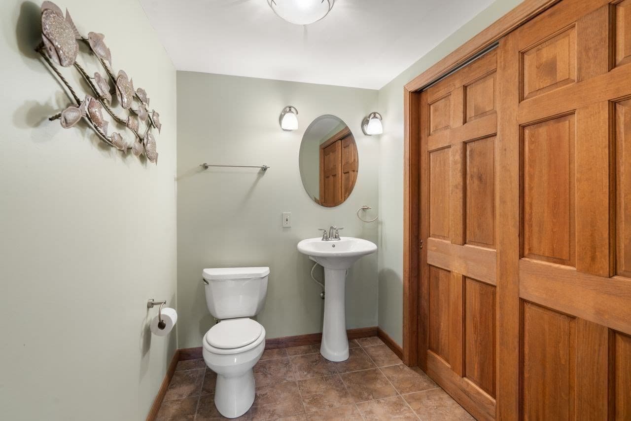 Single Family Residence at 19 Lakeview Dr, Holland MA 01521, Holland, photo 17 of 40