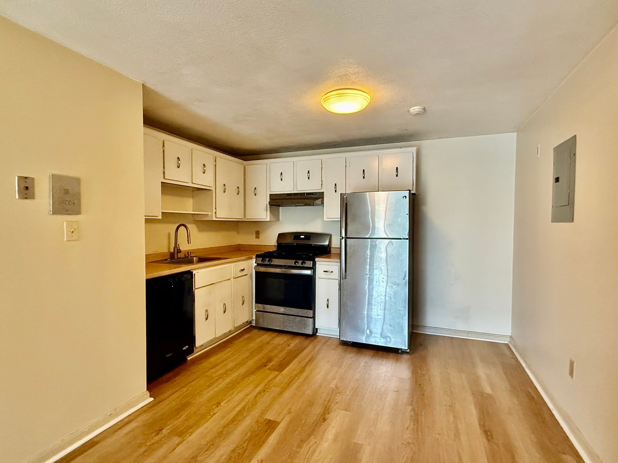 Condominium at 12 Kenmar Drive # 88, Billerica MA 01821, Billerica, photo 5 of 18