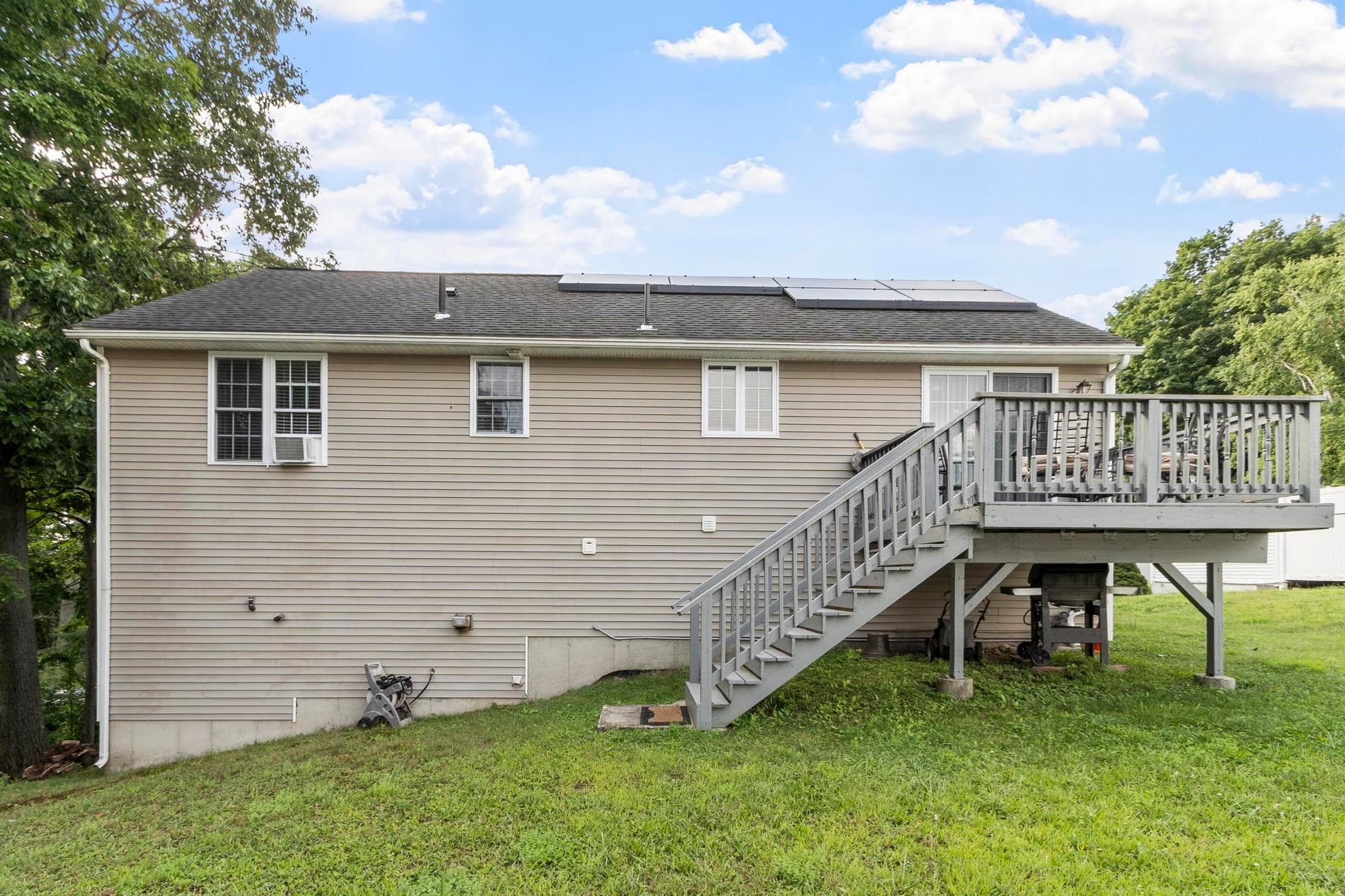 Single Family Residence at 30 2nd St, Worcester MA 01605, Worcester, photo 5 of 35