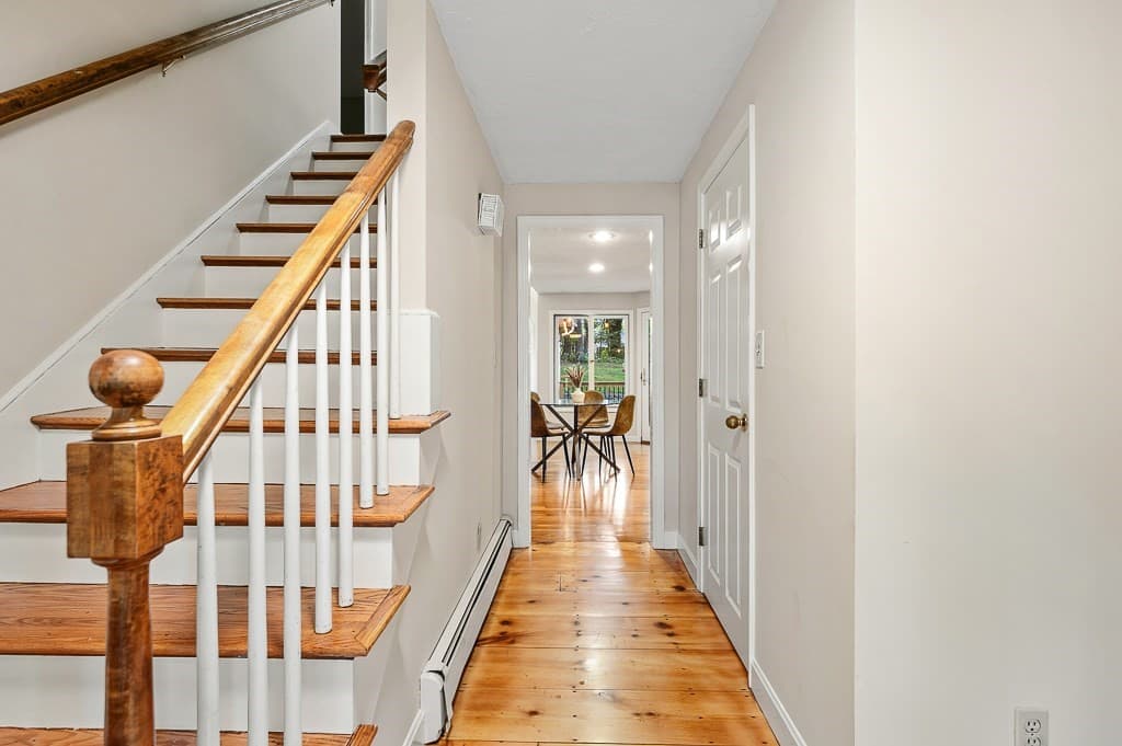 Single Family Residence at 6 Olde Meetinghouse Road, Westborough MA 01581, Westborough, photo 3 of 42