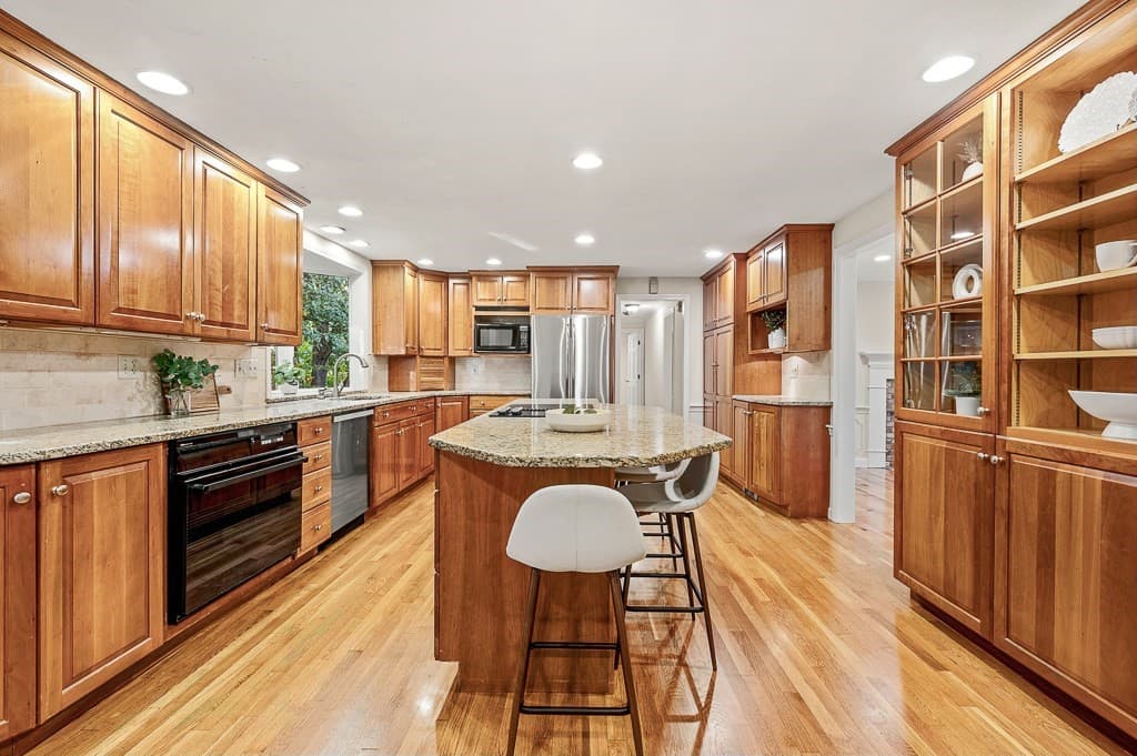 Single Family Residence at 6 Olde Meetinghouse Road, Westborough MA 01581, Westborough, photo 14 of 42