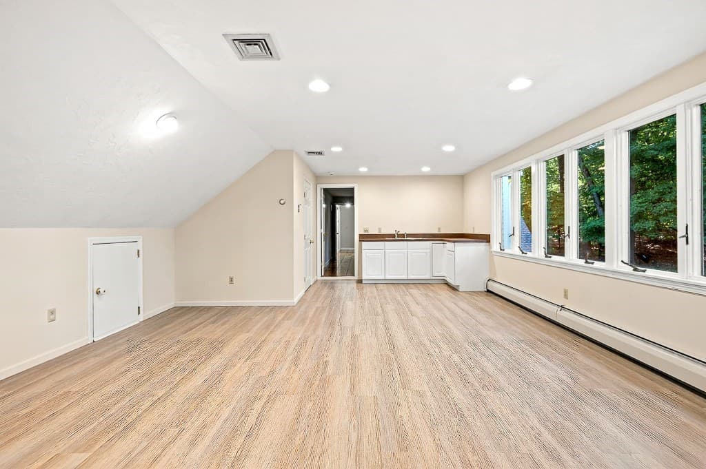 Single Family Residence at 6 Olde Meetinghouse Road, Westborough MA 01581, Westborough, photo 37 of 42