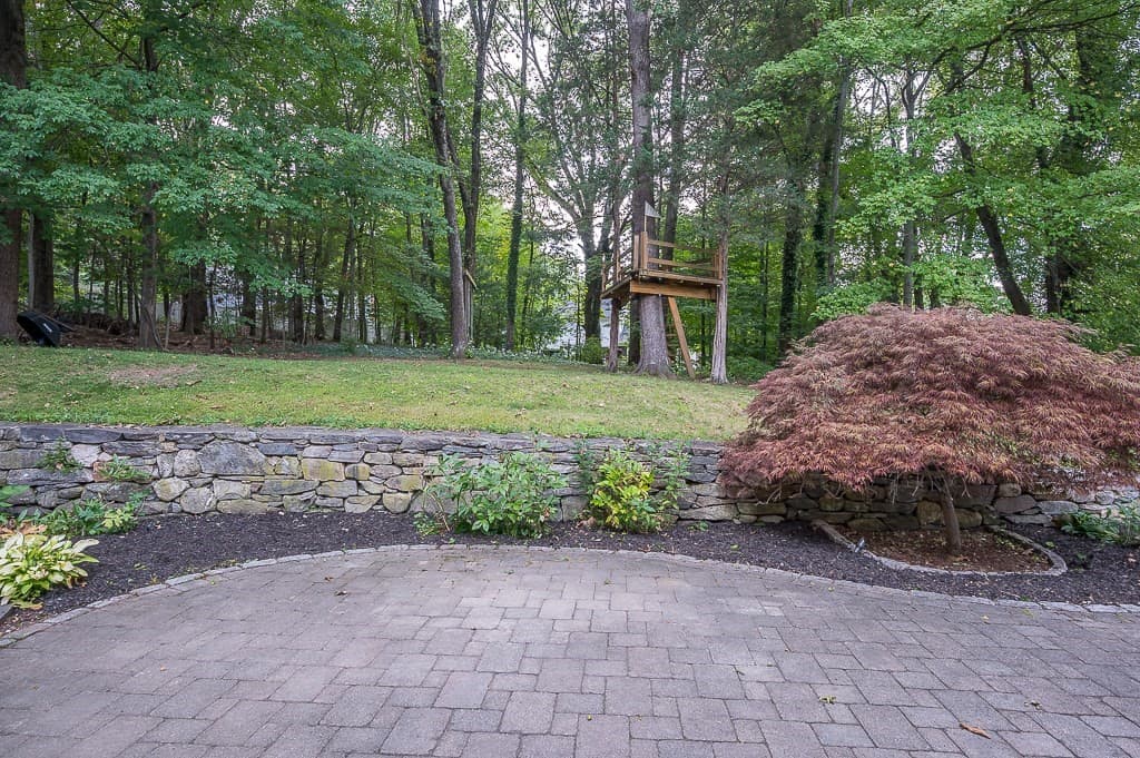 Single Family Residence at 6 Olde Meetinghouse Road, Westborough MA 01581, Westborough, photo 40 of 42