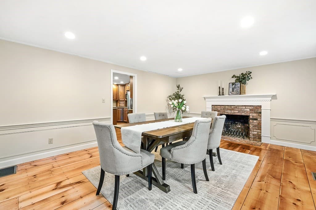 Single Family Residence at 6 Olde Meetinghouse Road, Westborough MA 01581, Westborough, photo 4 of 42